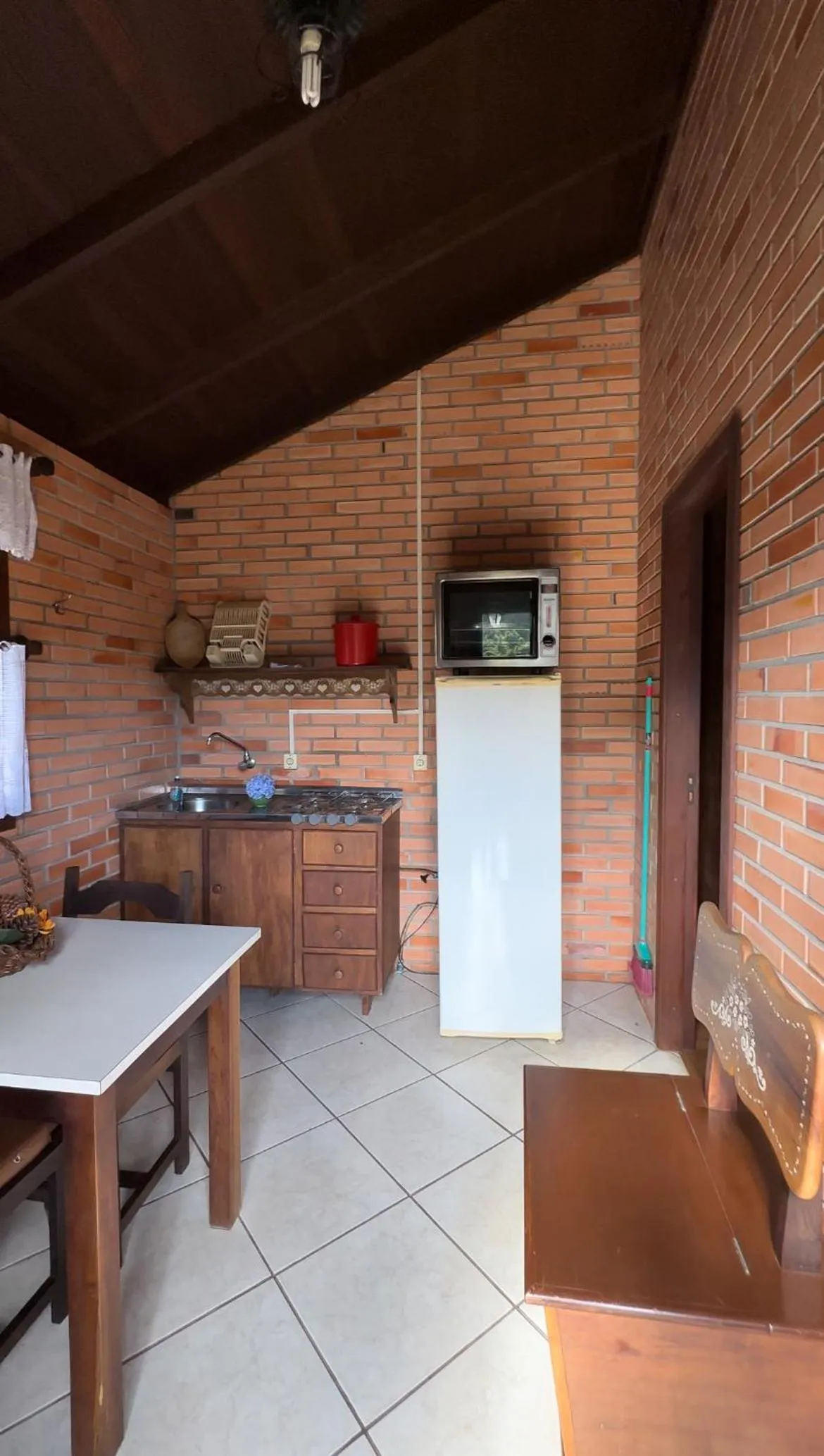 Kitchen or kitchenette in Parque Da Cachoeira