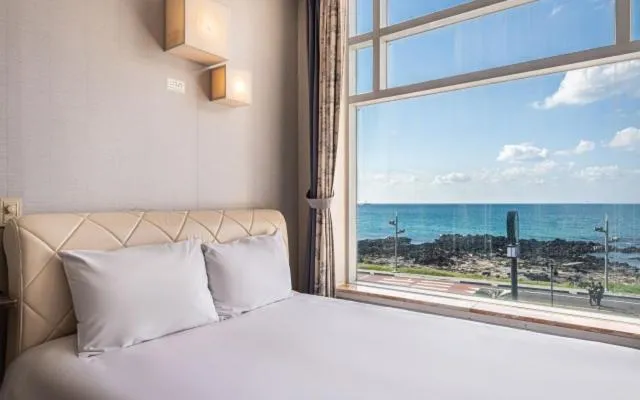 Bed in Hotel White House