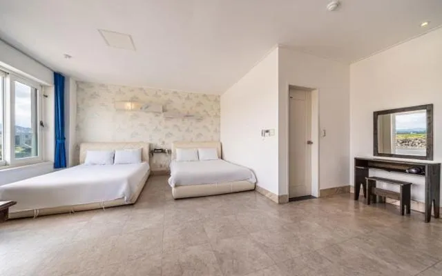 Bed in Hotel White House