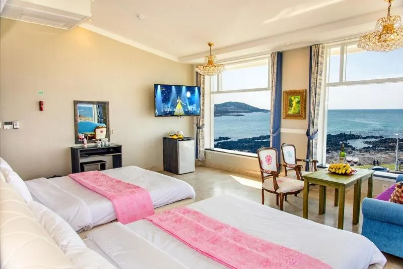 Bed in Hotel White House