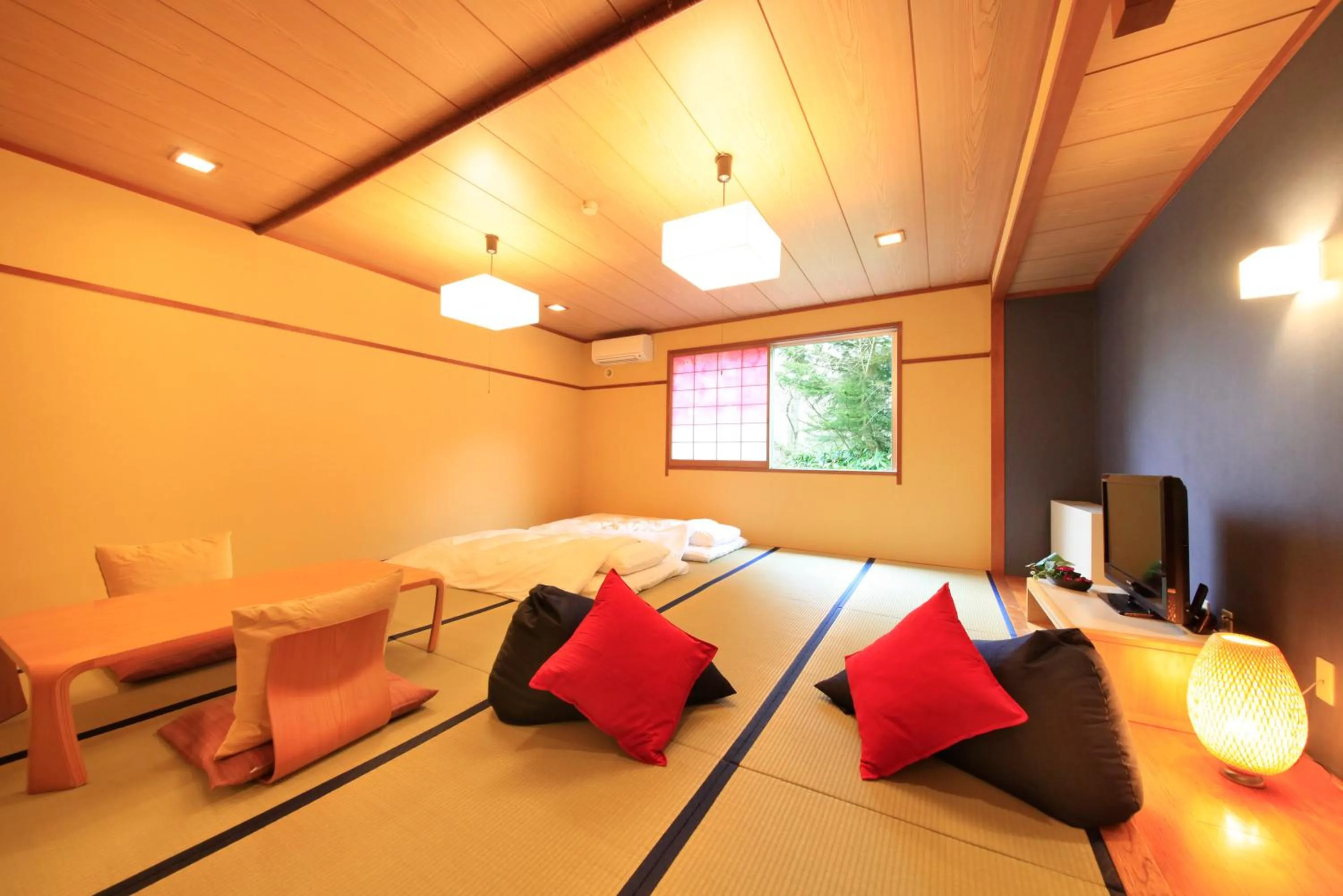 Photo of the whole room, Bed in Yutorelo Karuizawa Hotel