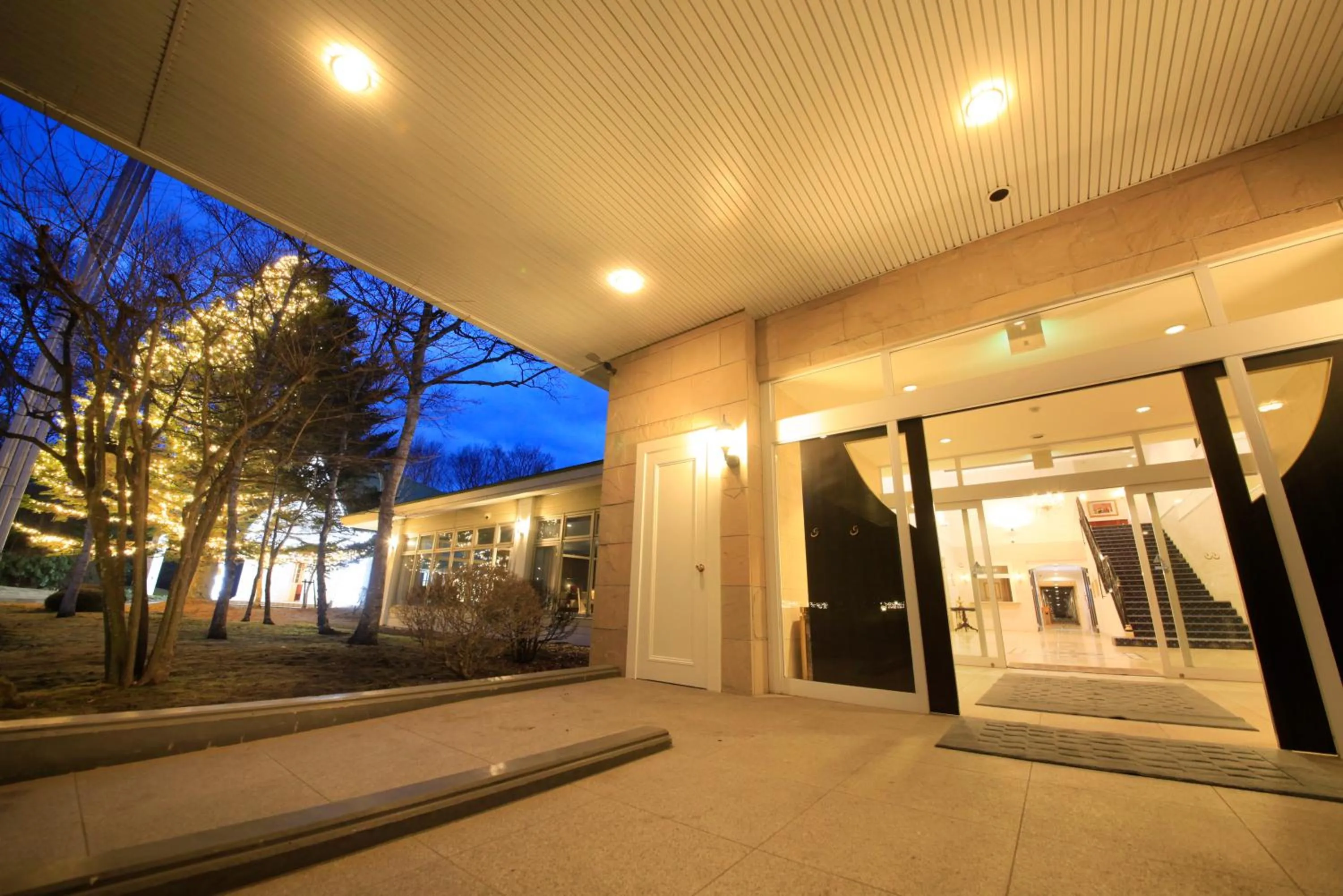 Facade/entrance in Yutorelo Karuizawa Hotel