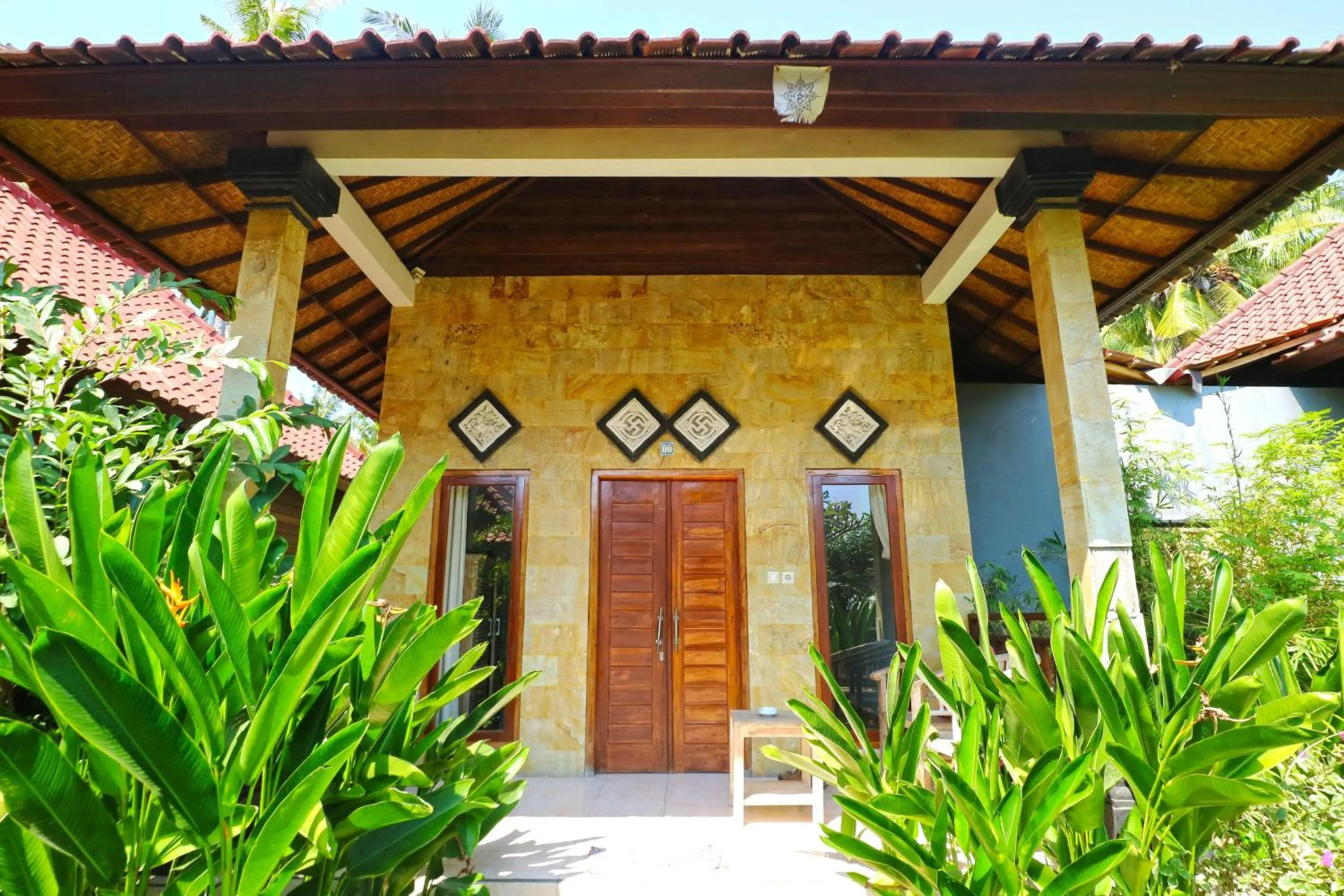 Property building in Nyoman Guesthouse and Grill