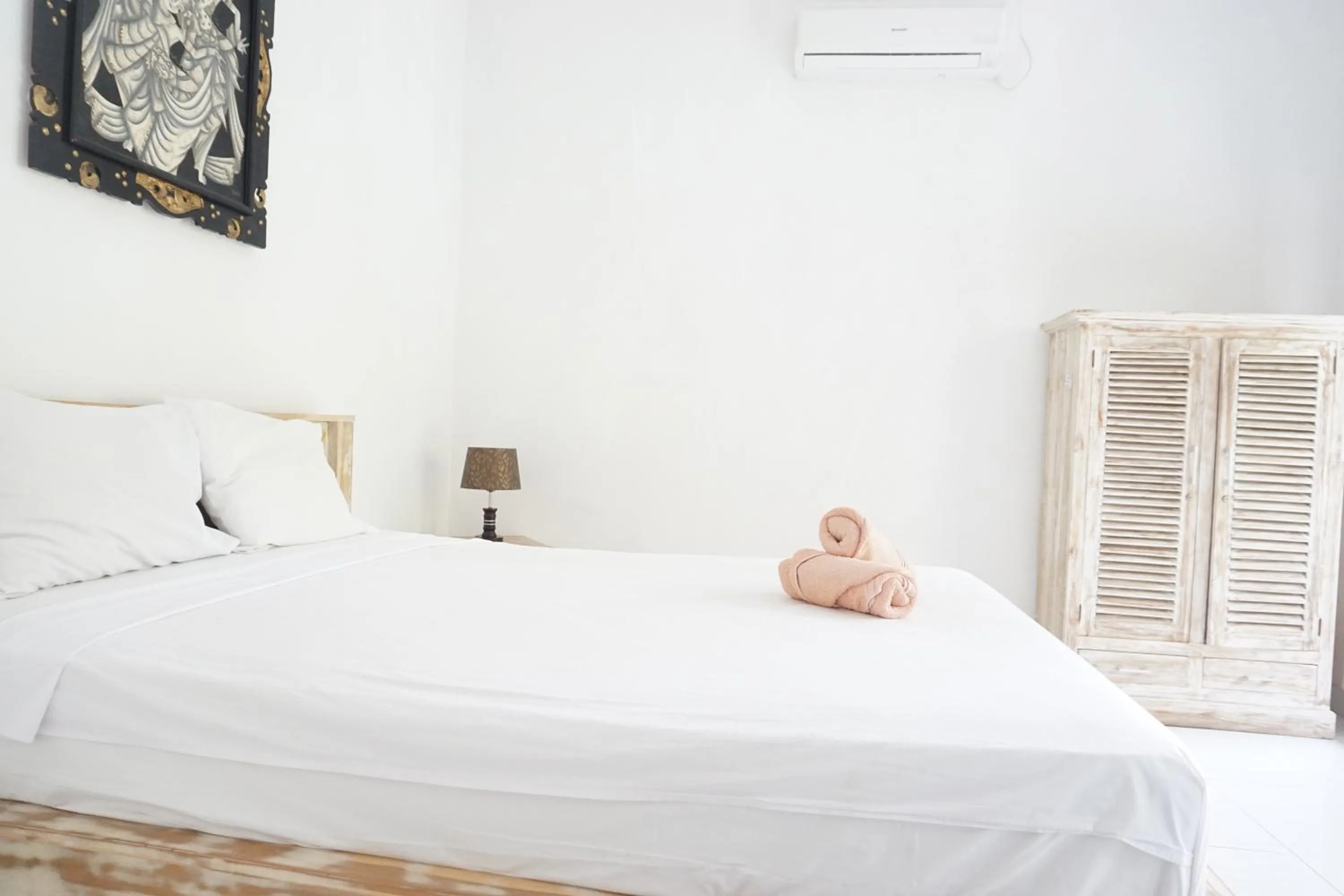 Bedroom, Bed in Nyoman Guesthouse and Grill