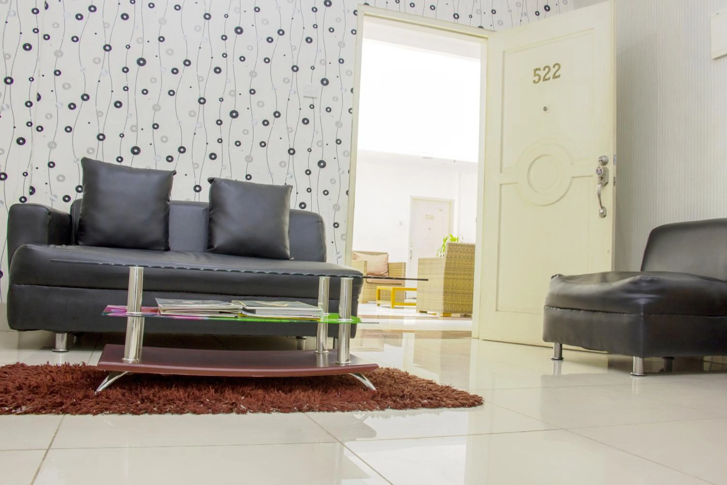 Living room in Apartemen MTC