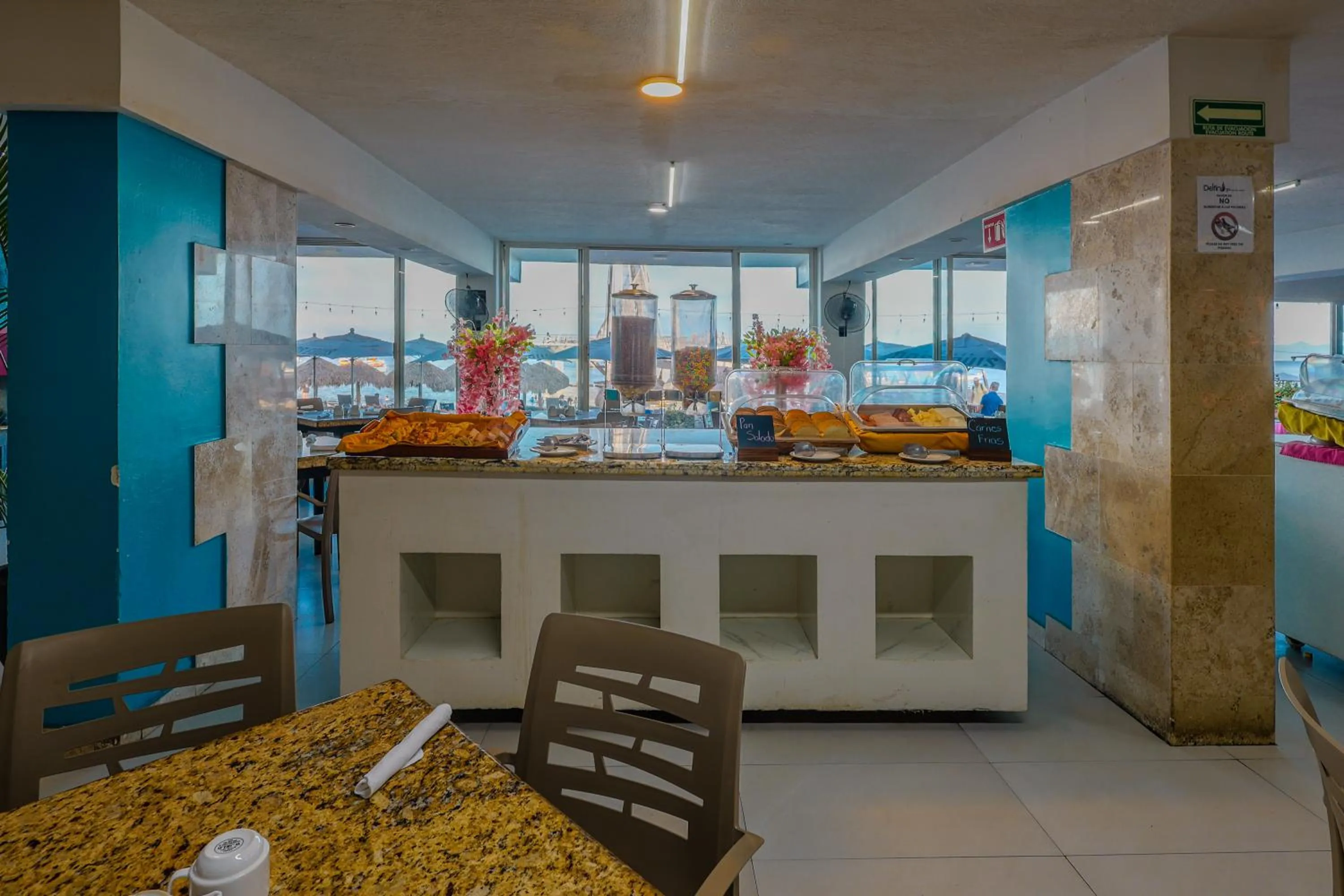 Buffet breakfast in Hotel Delfín Vista Pier Beach Front