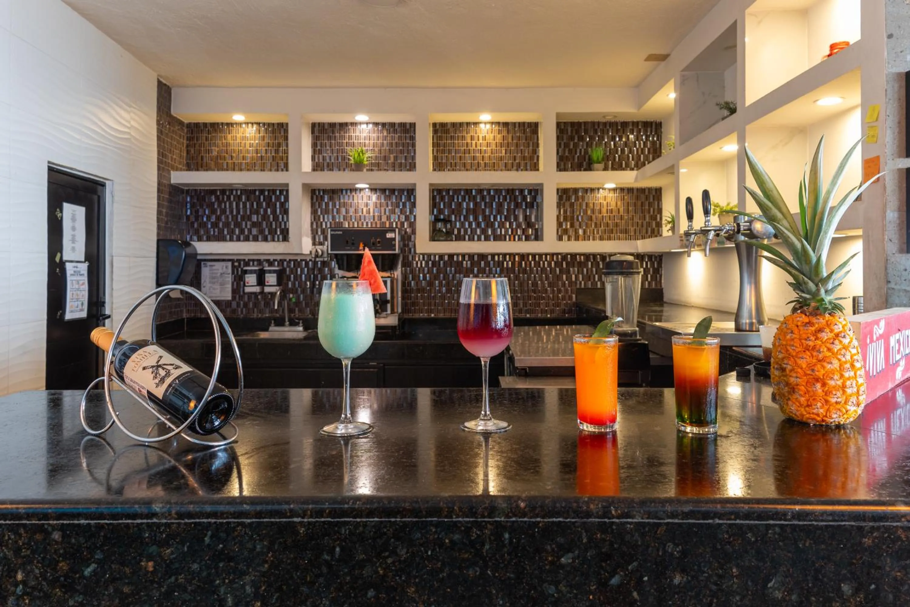 Drinks in Hotel Delfín Vista Pier Beach Front