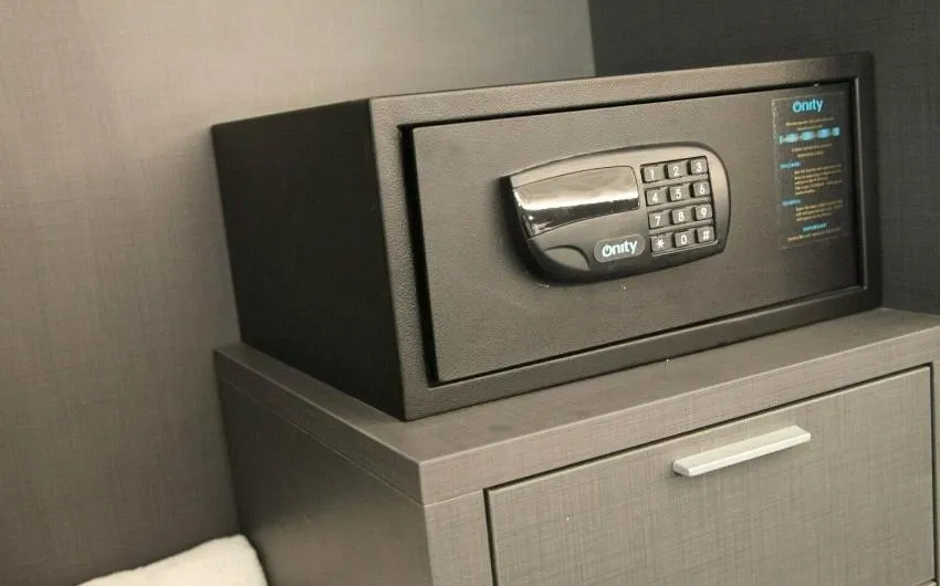 safe in K Hotel Kensington