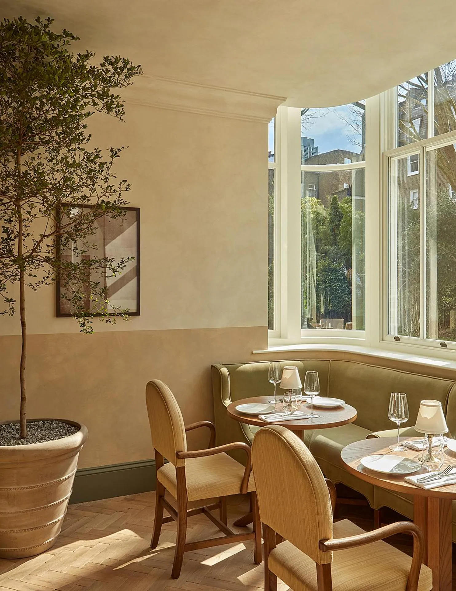 Restaurant/places to eat in Miiro Templeton Garden