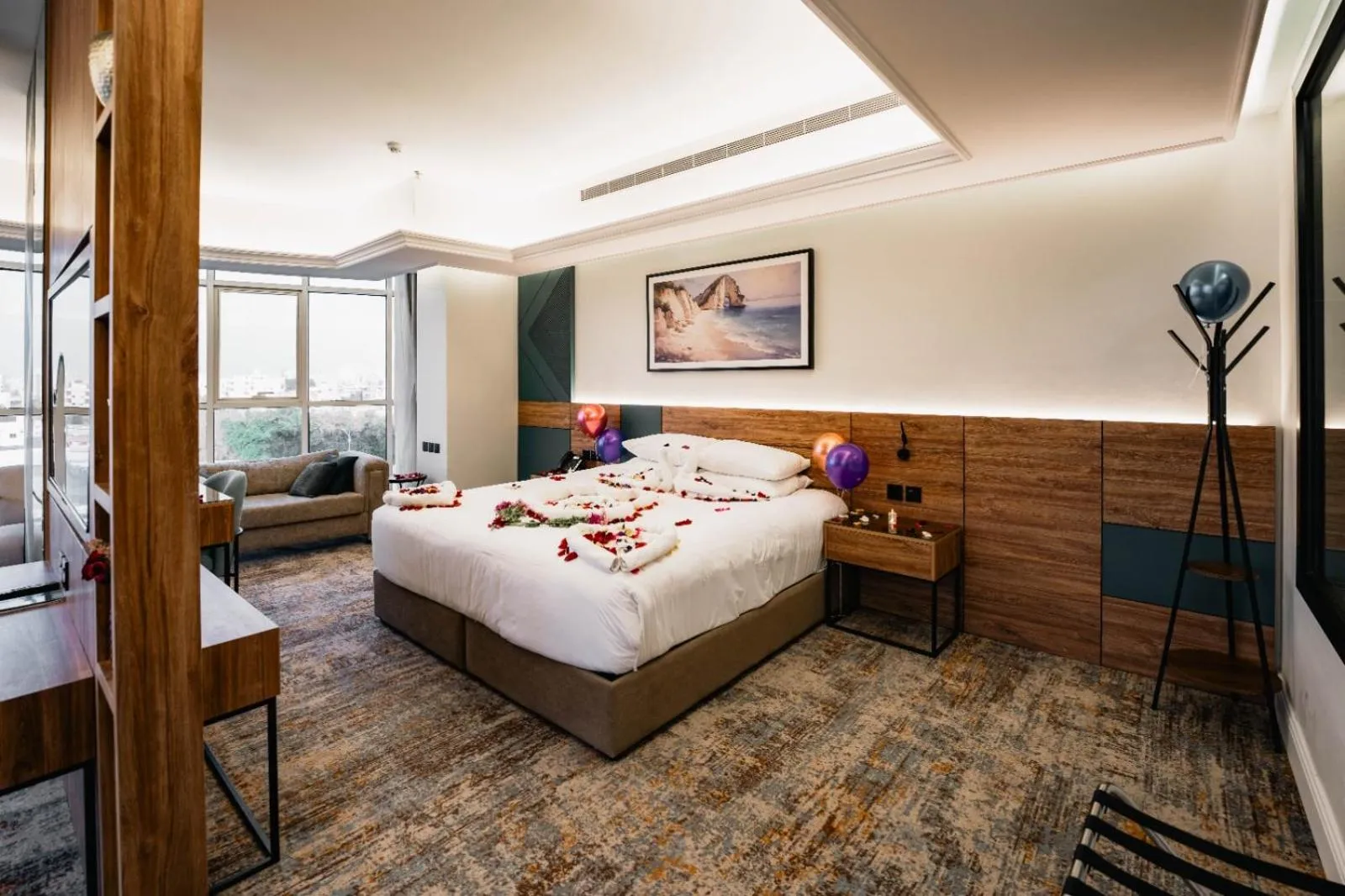 Bedroom, Bed in Aluya Hotel