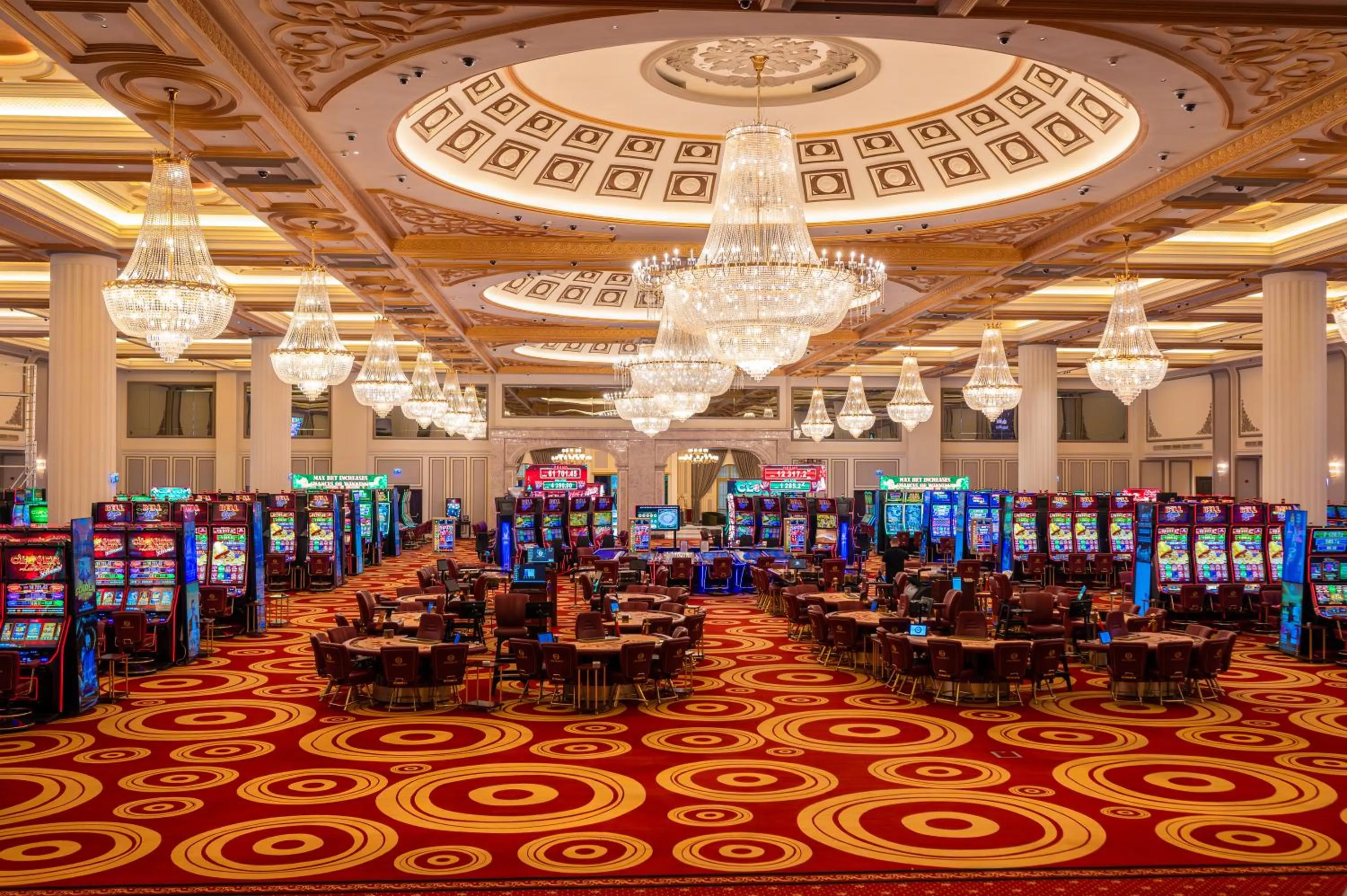 GoldenEye Hotel & Casino