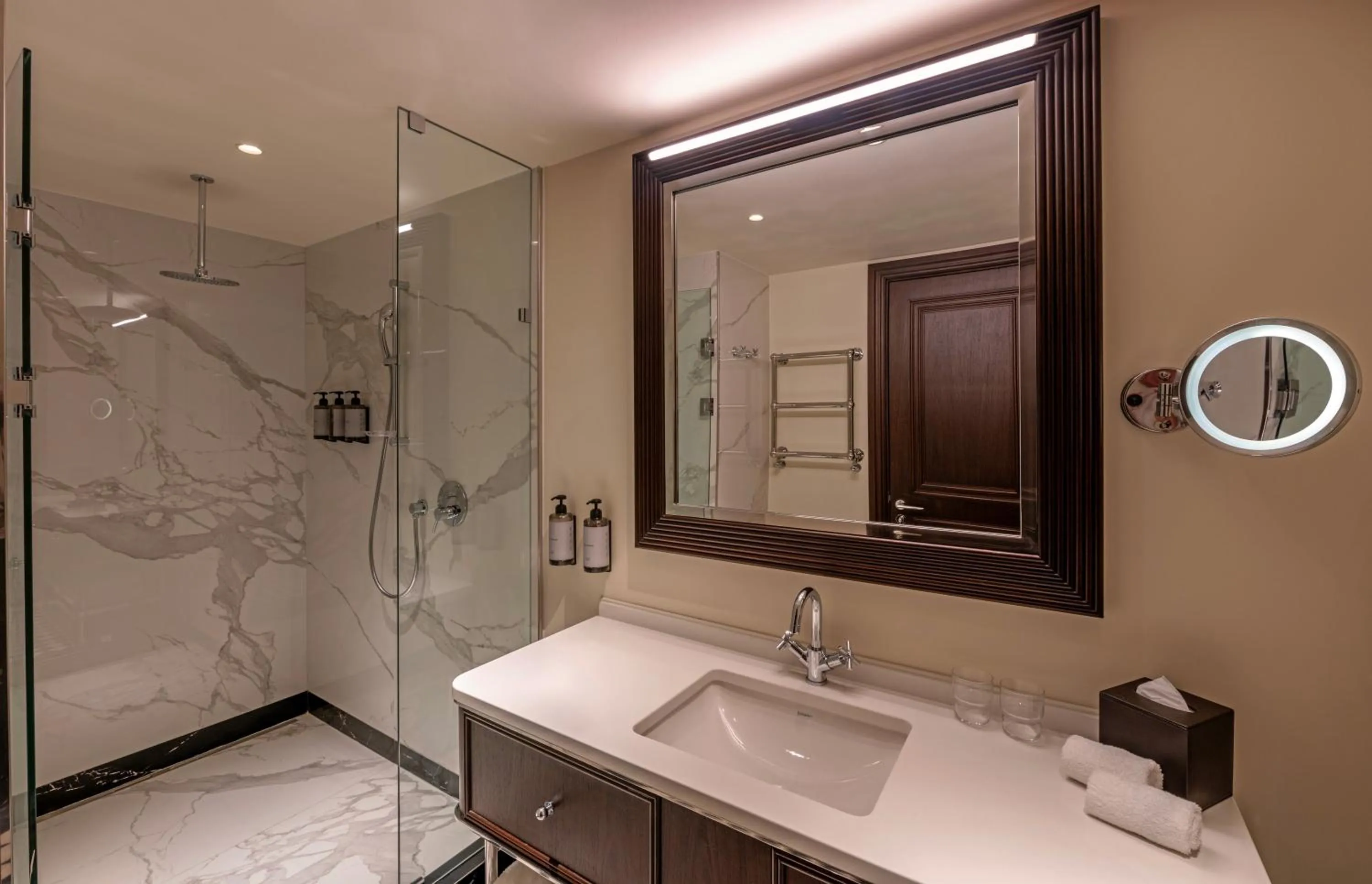 GoldenEye Hotel & Casino