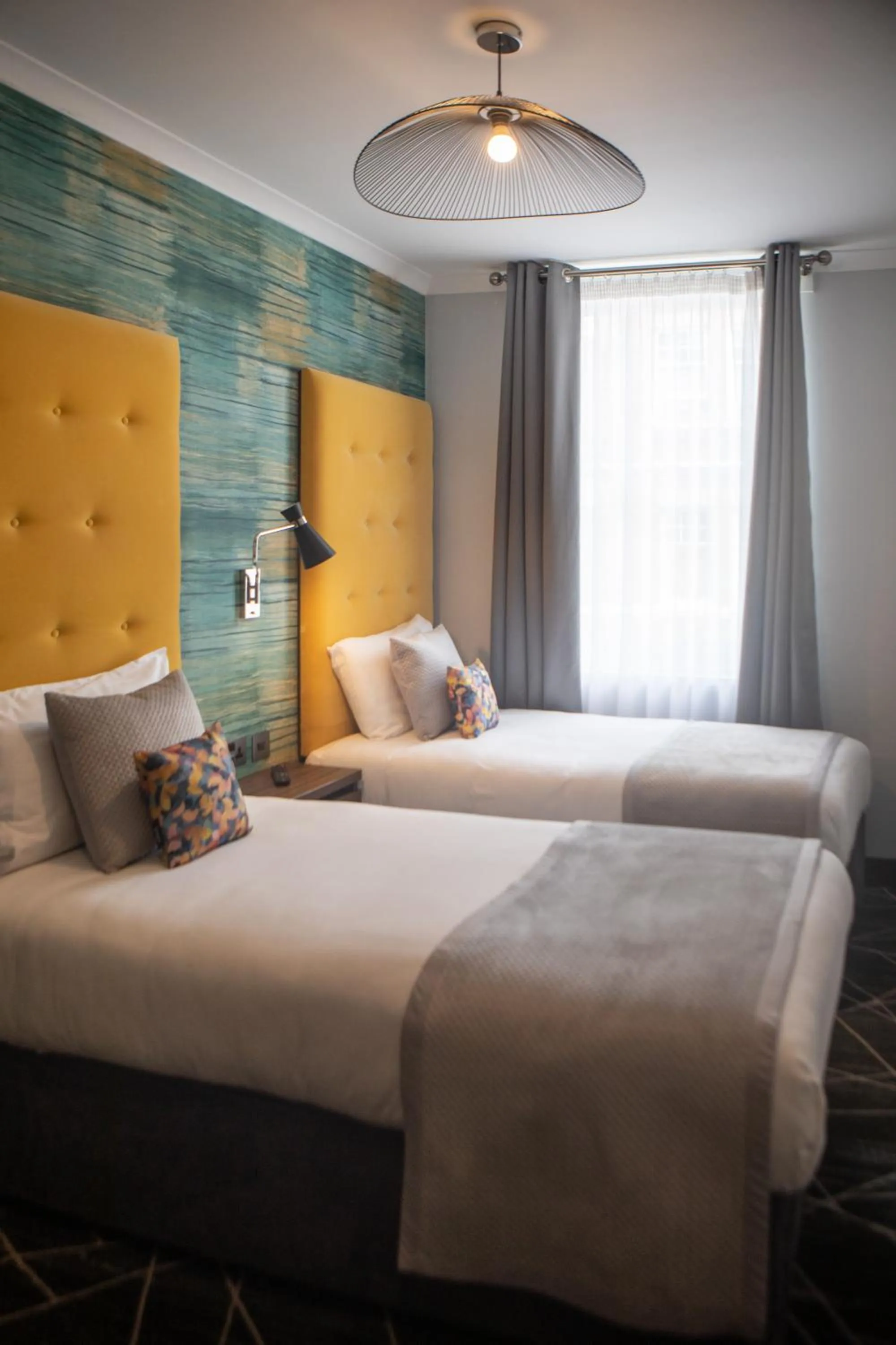 Bed in Paddington Park Hotel