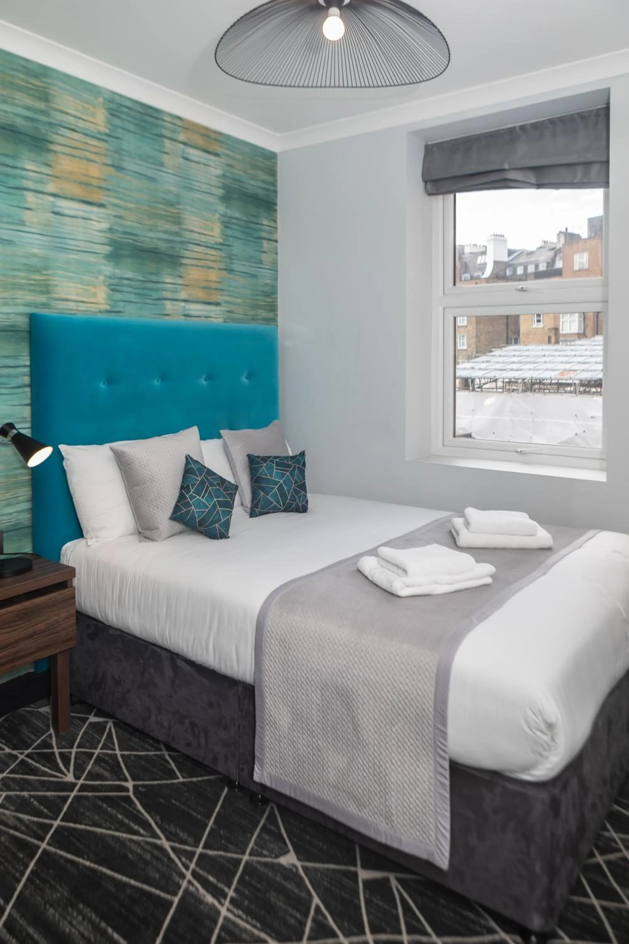 Bedroom, Bed in Paddington Park Hotel