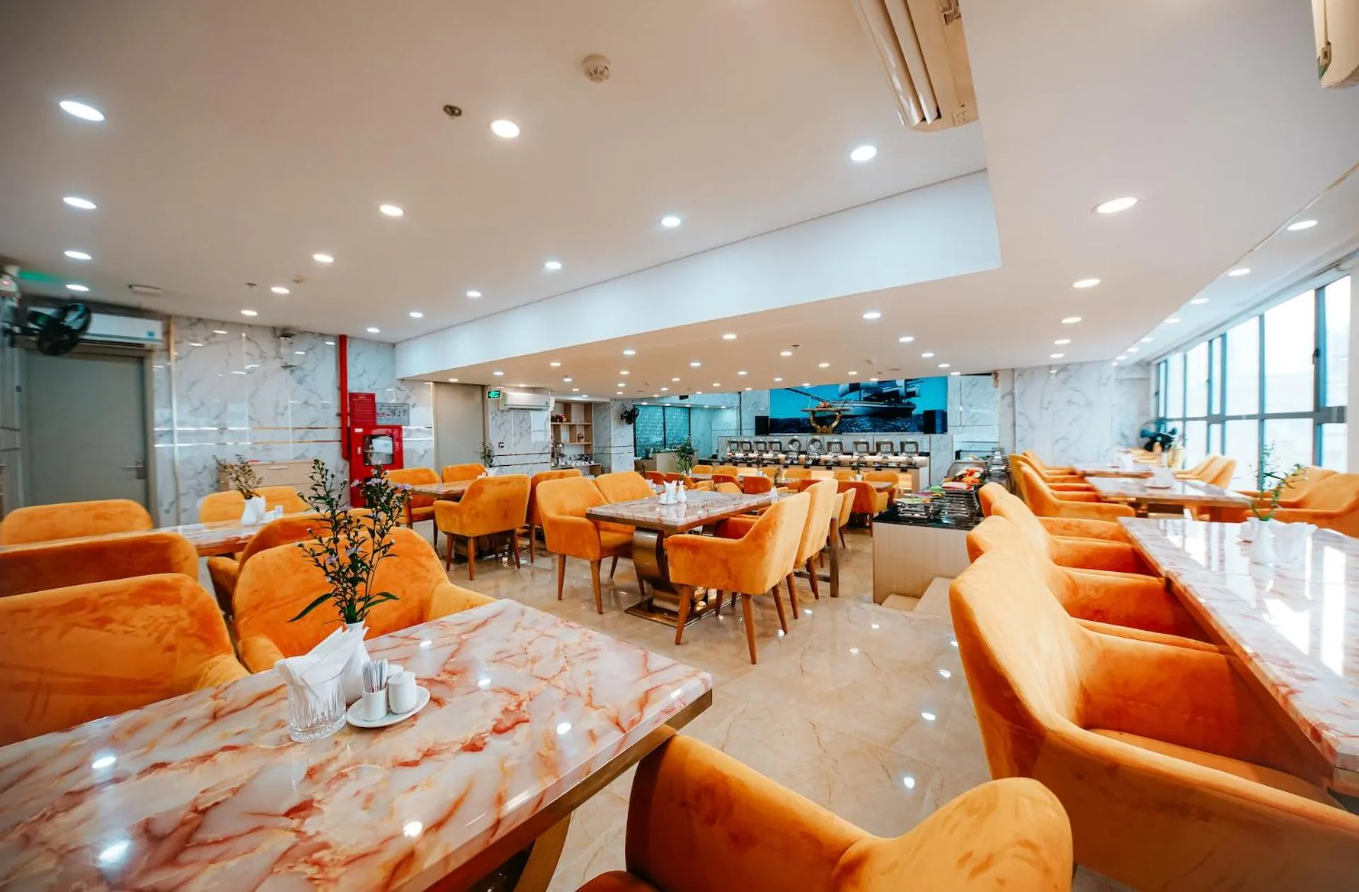 Restaurant/places to eat in Napoleon Nha Trang Hotel