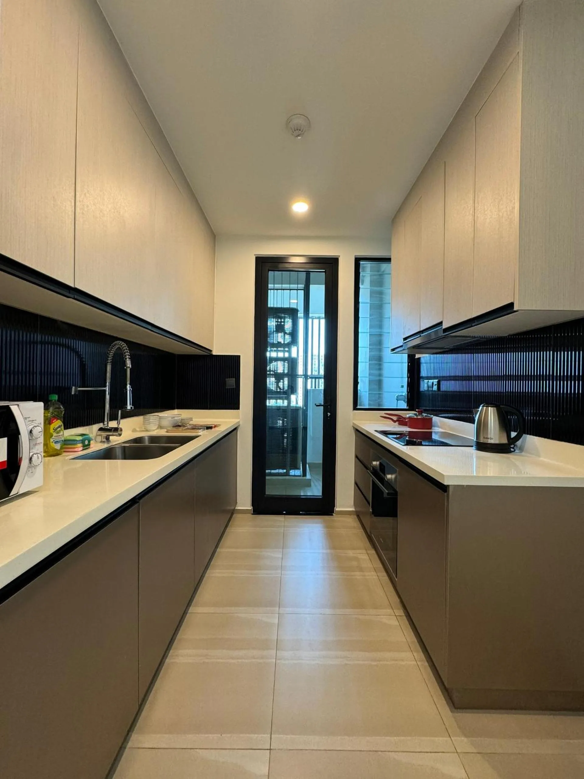 Kitchen or kitchenette in Homie's Dedge Thao Dien Luxury Apartment