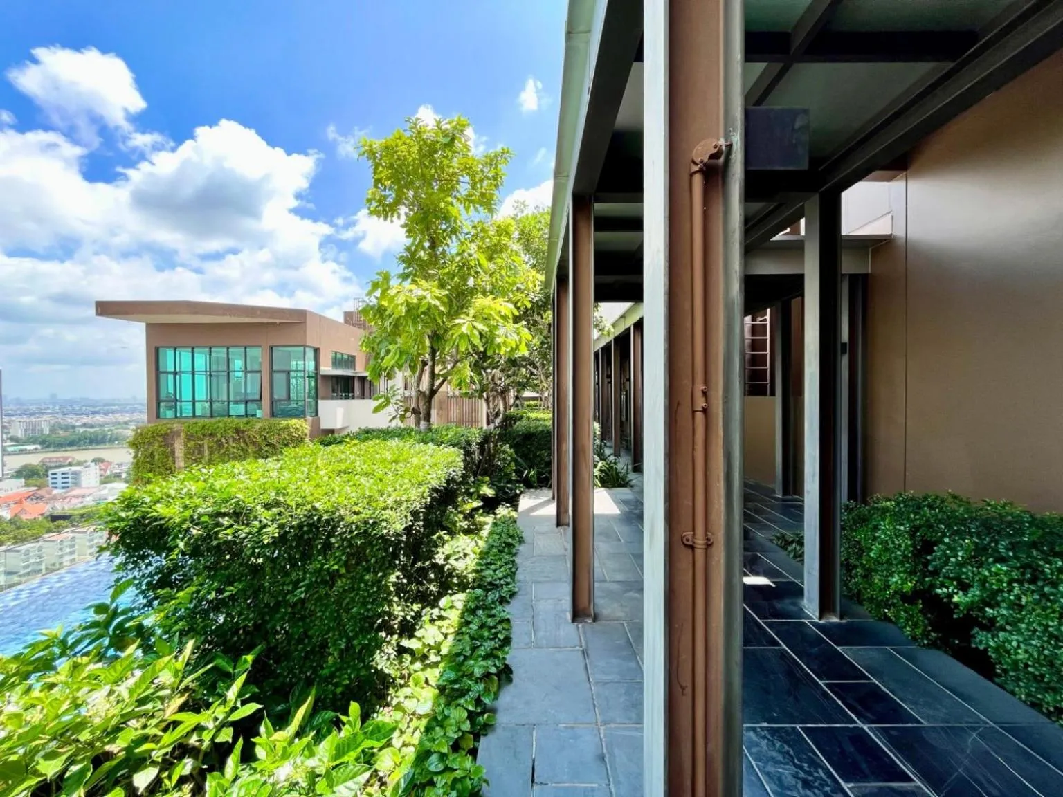 Garden in Homie's Dedge Thao Dien Luxury Apartment