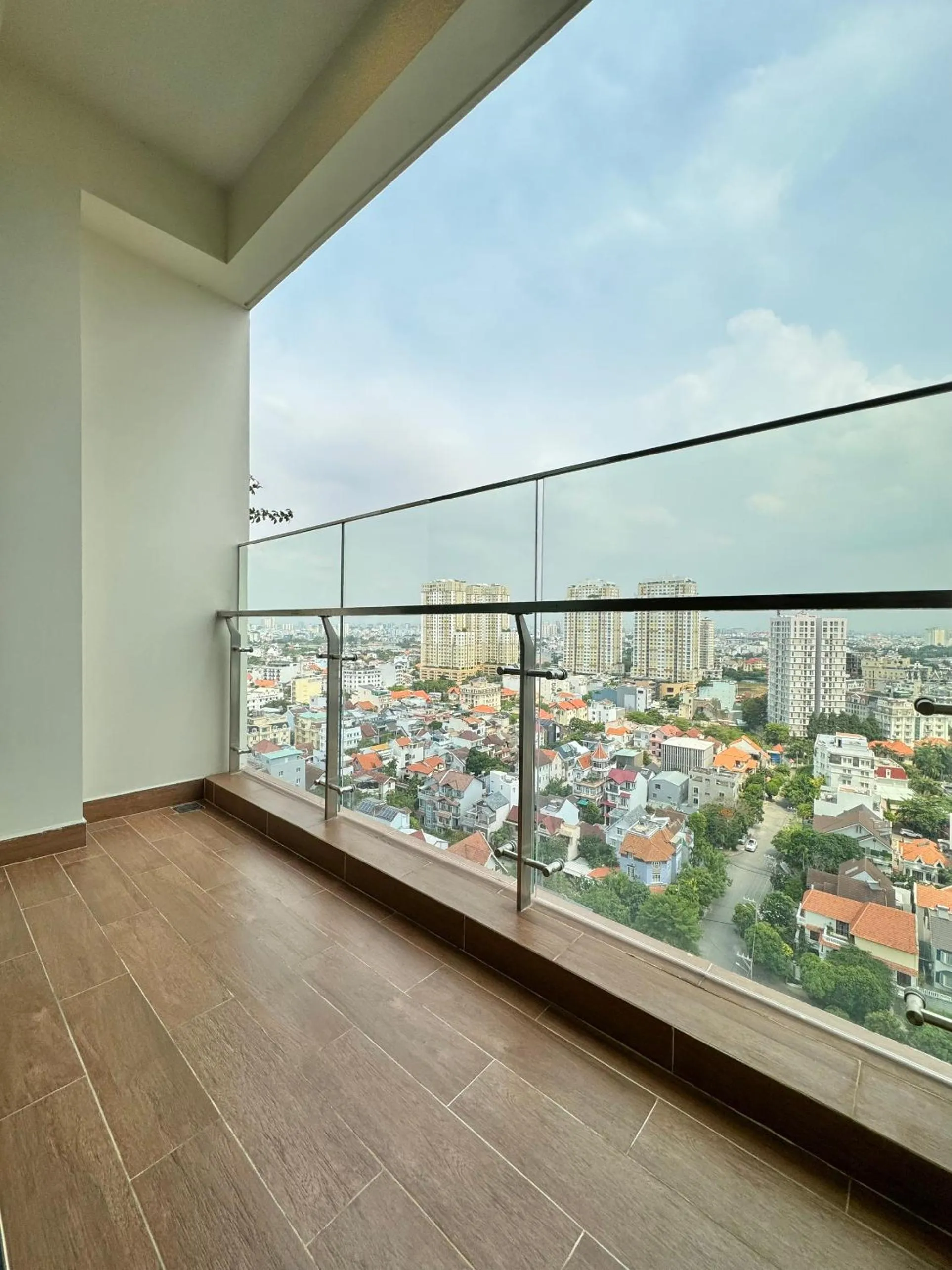 Balcony/Terrace in Homie's Dedge Thao Dien Luxury Apartment