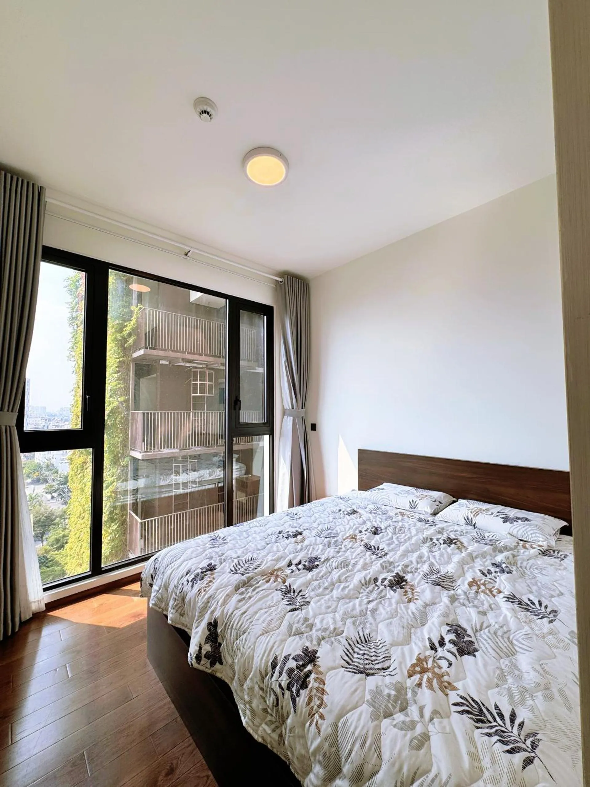 Bedroom, Bed in Homie's Dedge Thao Dien Luxury Apartment