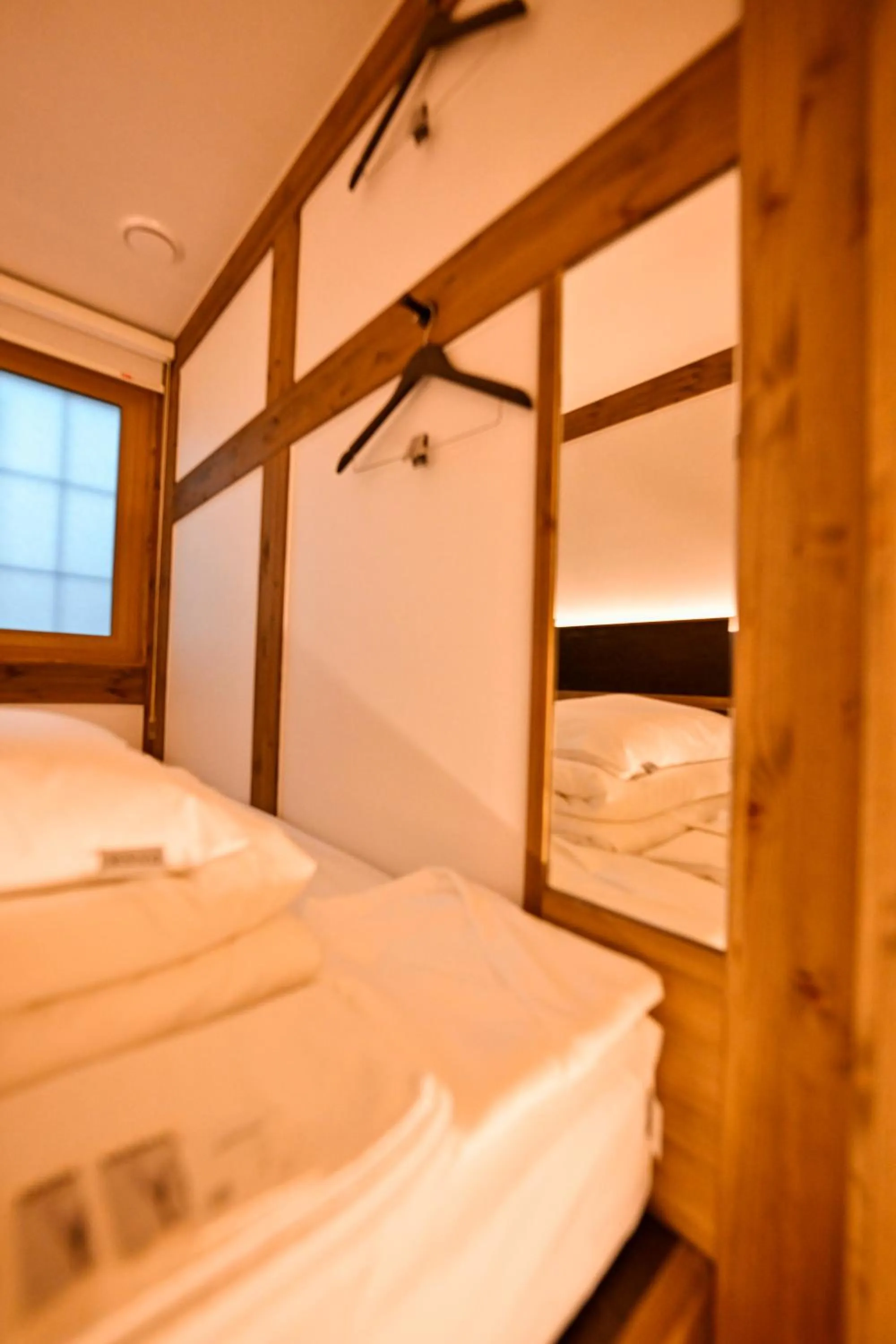 Photo of the whole room, Bed in Hanok Hotel DAAM Seoul
