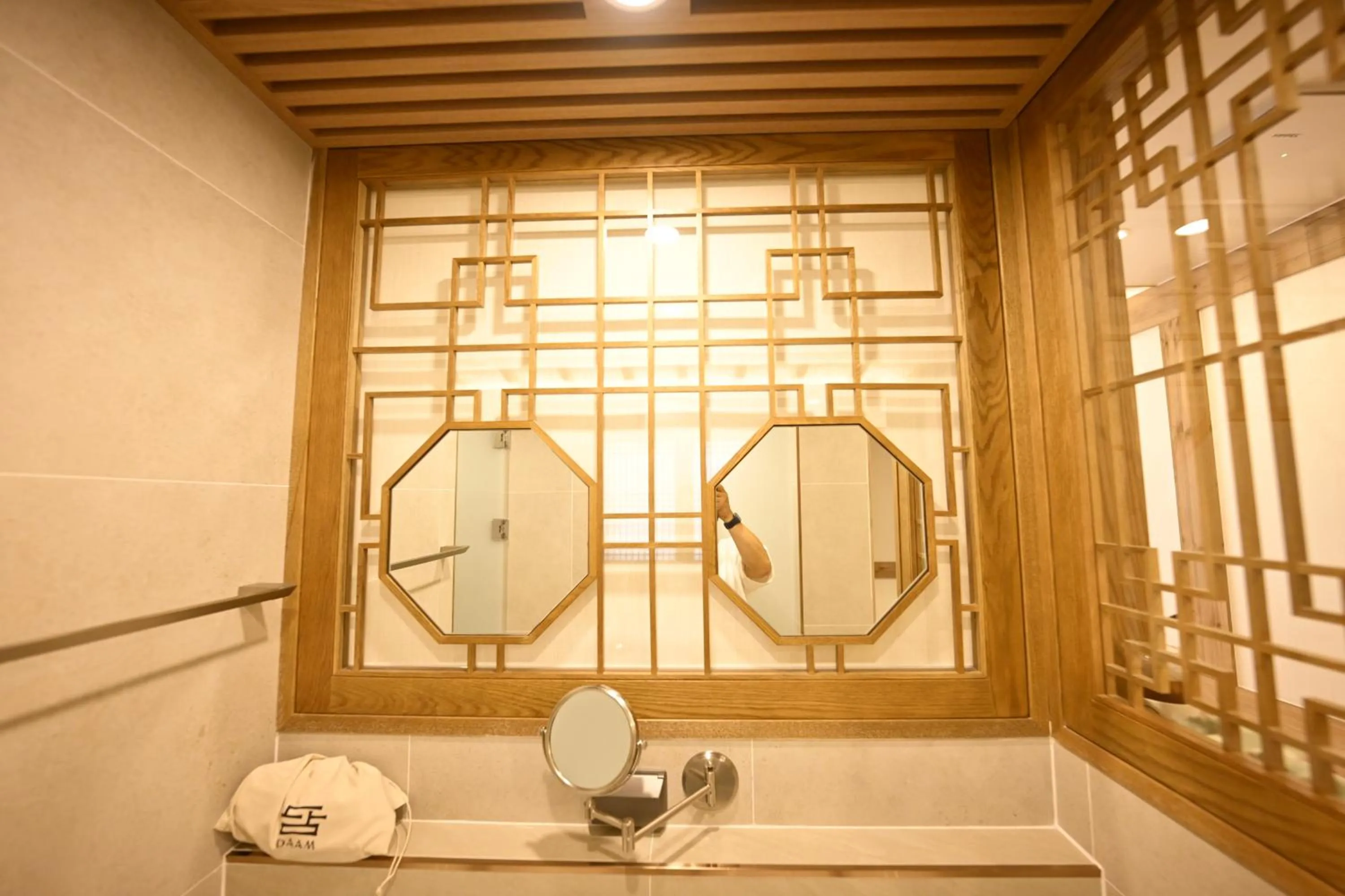 Bathroom in Hanok Hotel DAAM Seoul