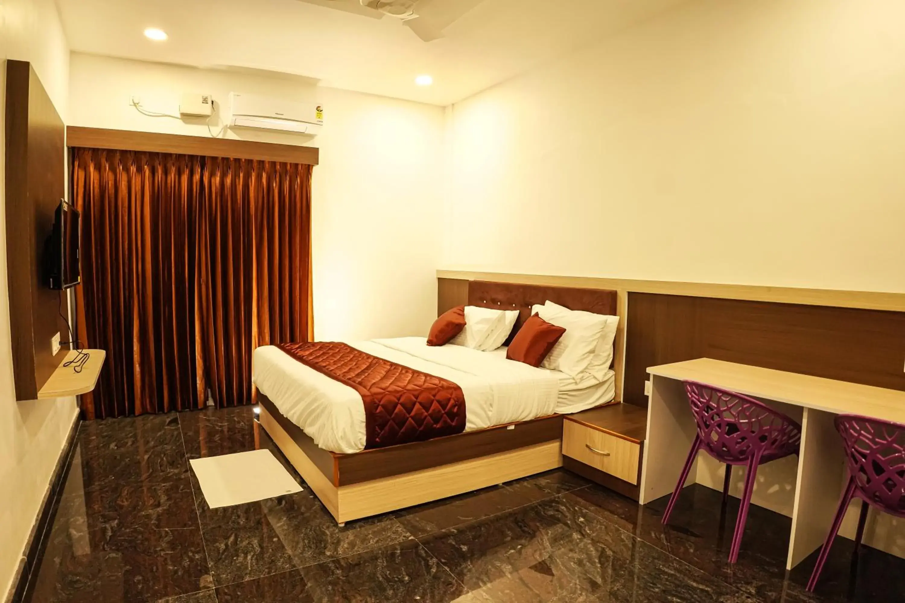 Queen Room in GREEN MOUNT RESORTS Queen Room in GREEN MOUNT RESORTS