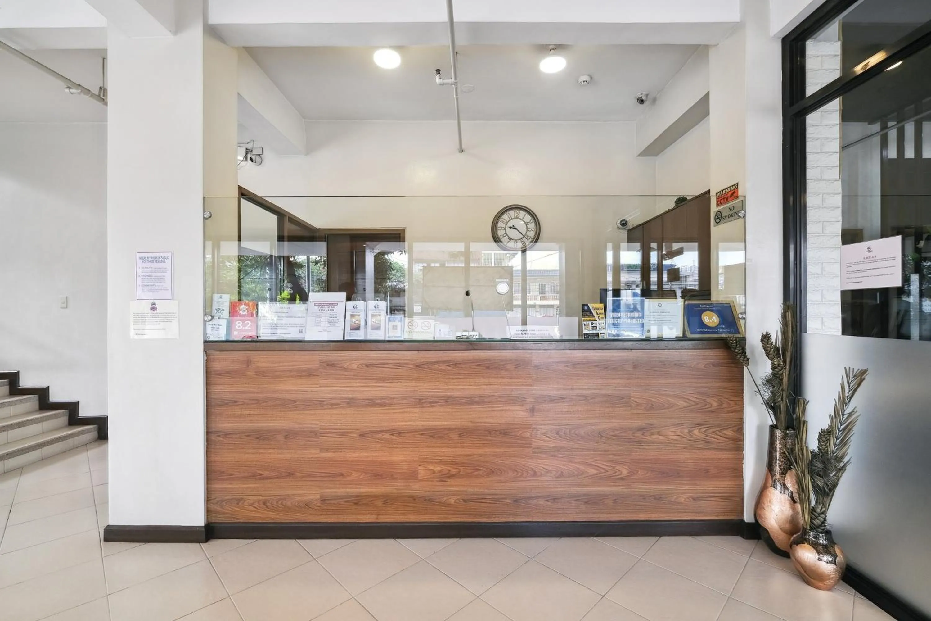 Lobby or reception in Governor Forbes Inn - Manila City Center