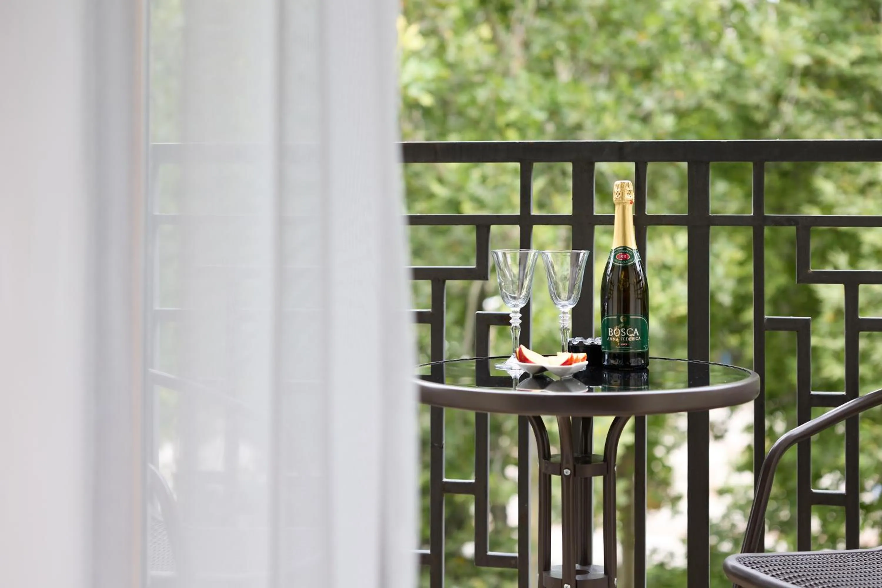 Maestro Address Hotel