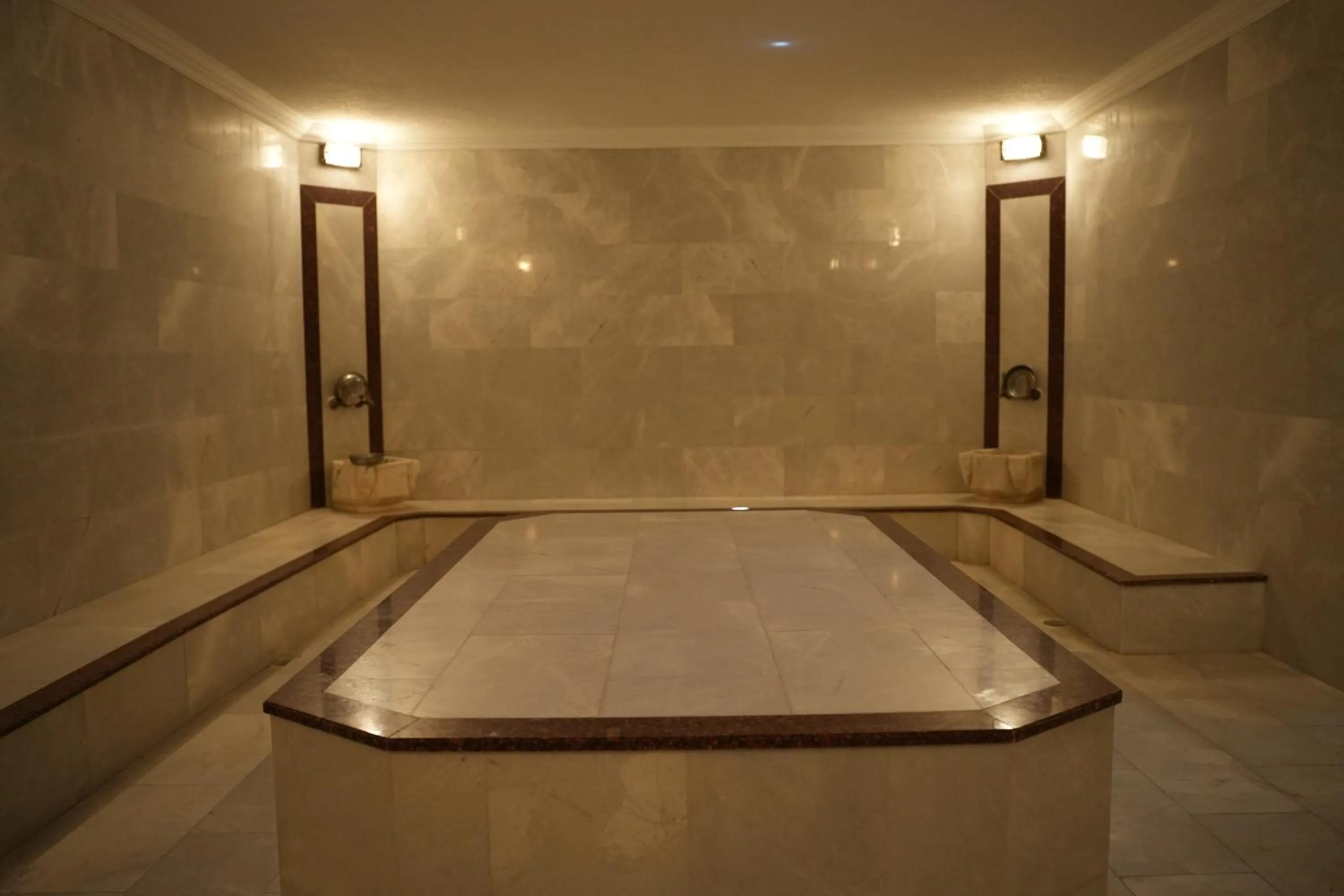 Ada Newday Resort Hotel