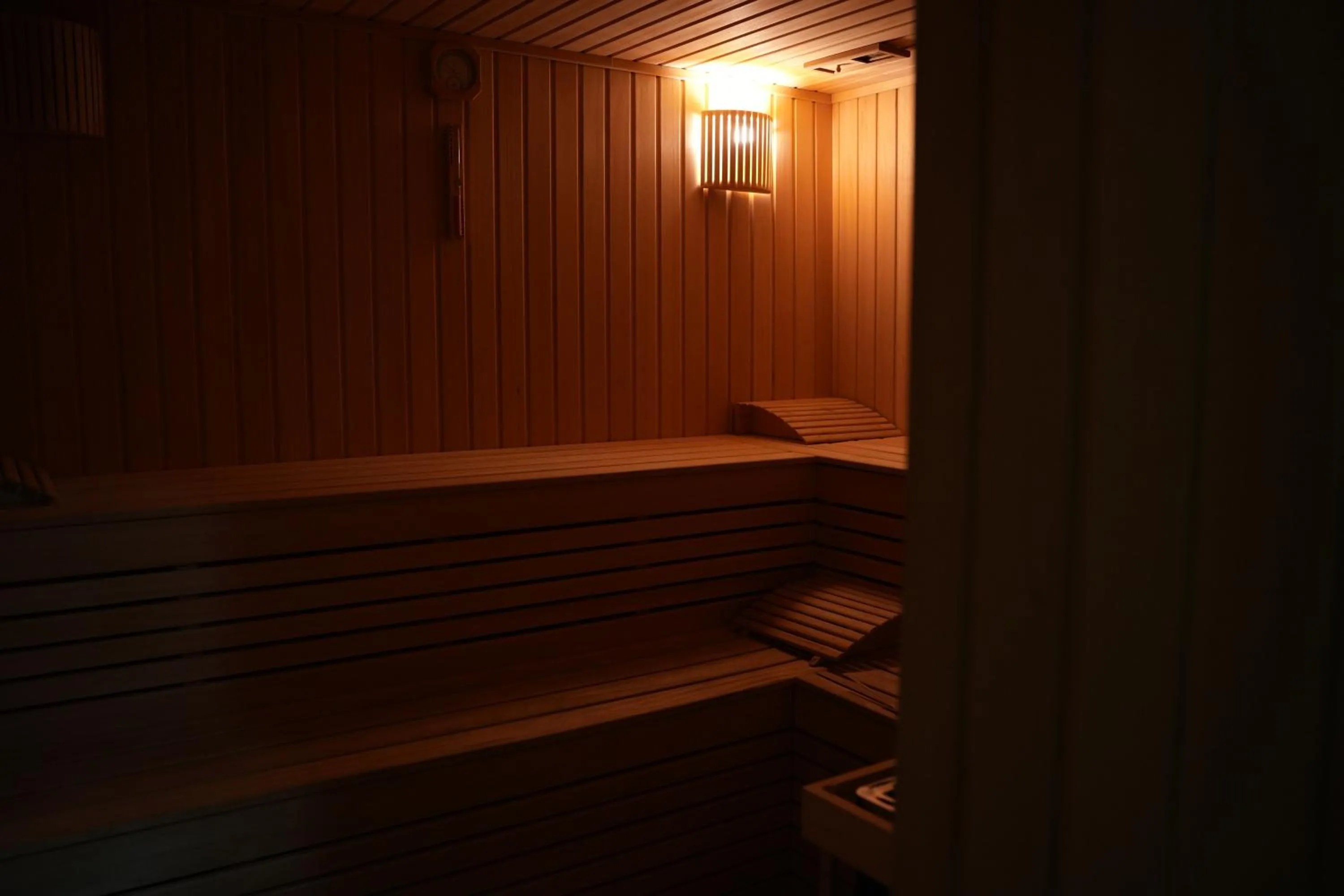 Ada Newday Resort Hotel