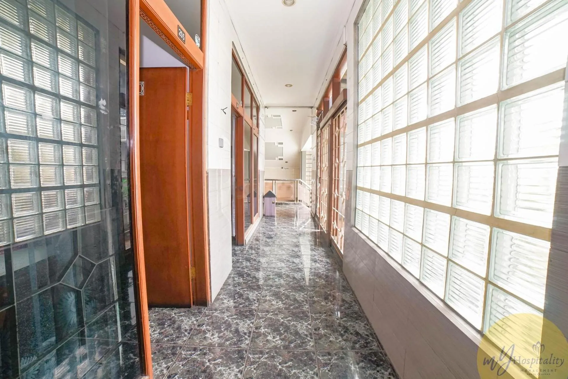 Area and facilities in Hotel Patradisa by My Hospitality