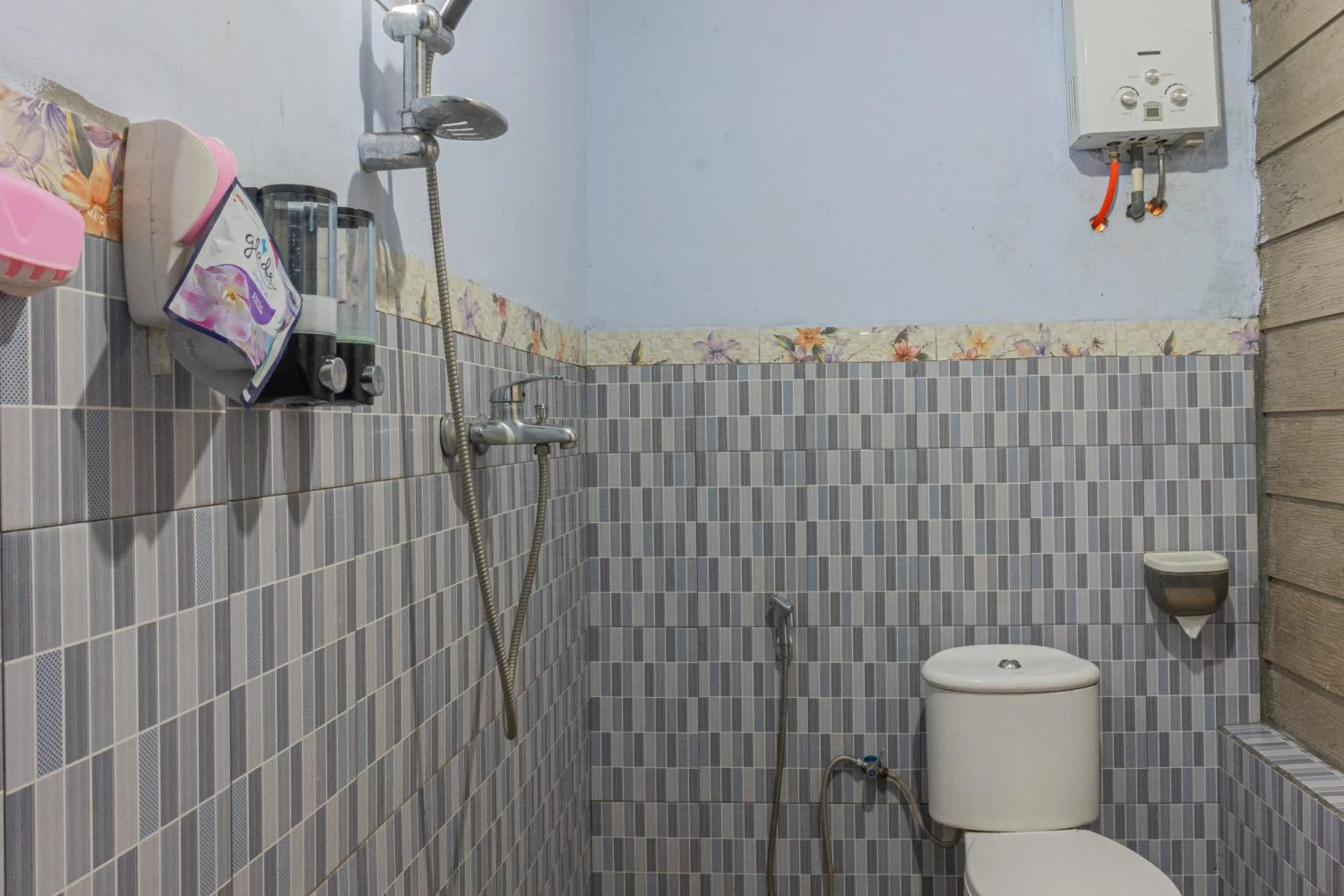 Bathroom in Puncak Rinjani Lodge