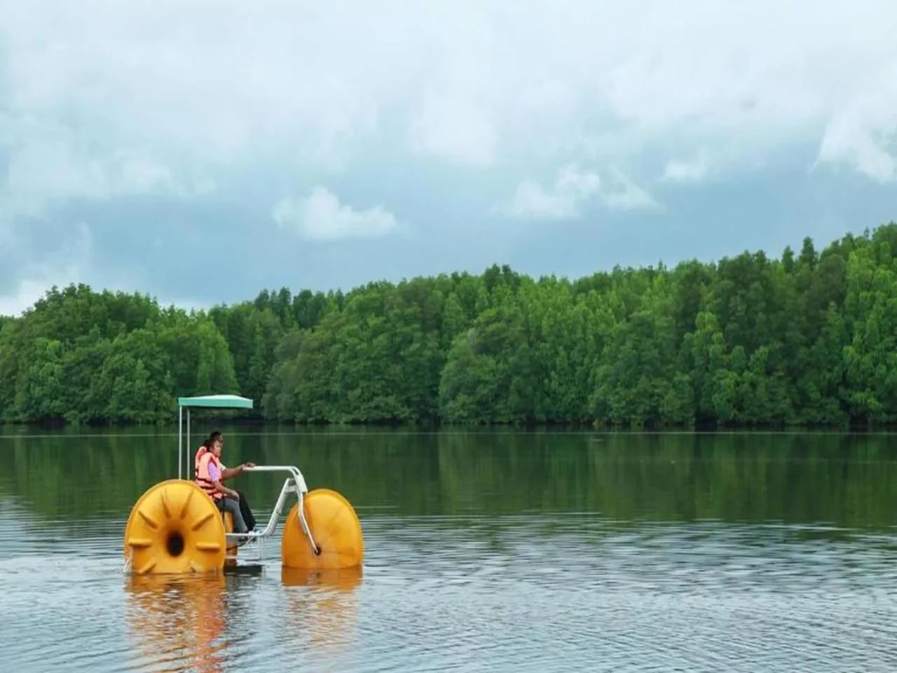 Day in Nov Koh Kong Resort