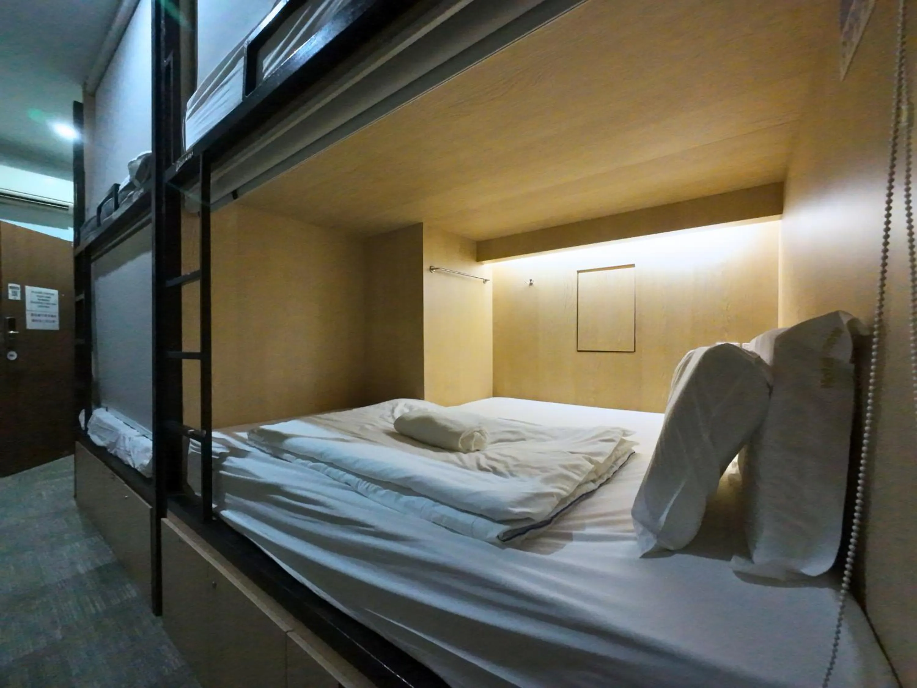 Bed in The Room @ Bugis