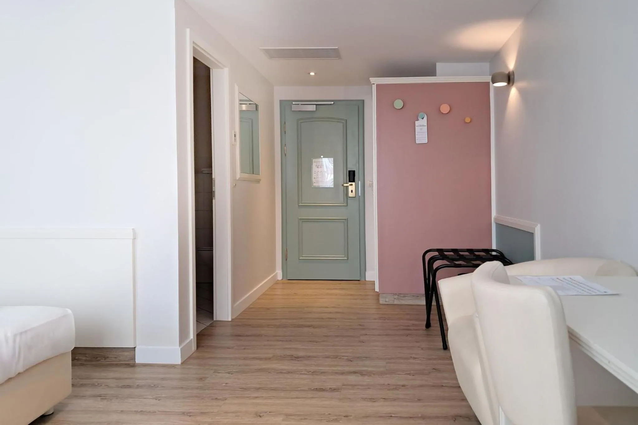 Photo of the whole room in Garner Hotel Post Aschaffenburg by IHG