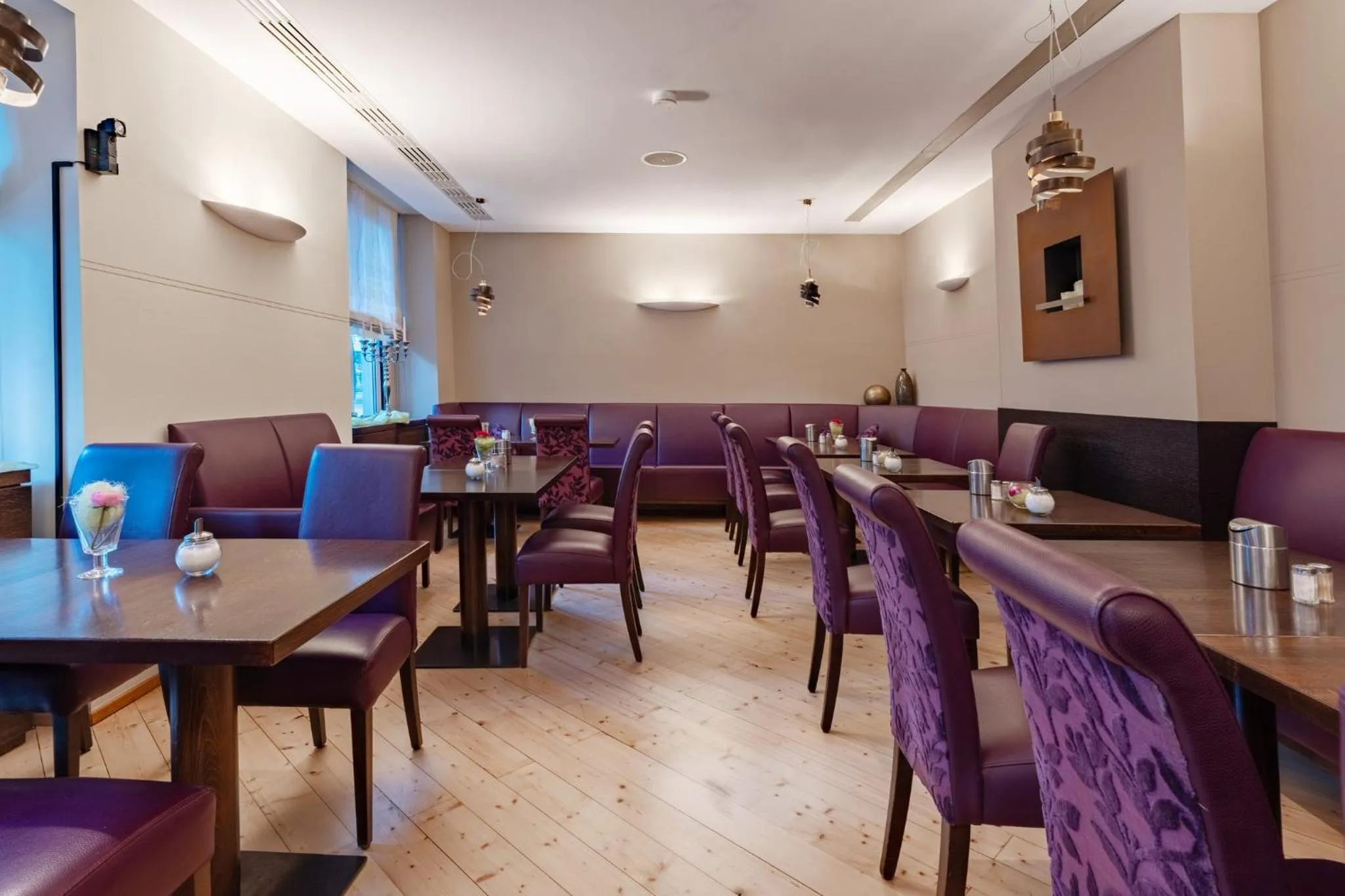 Breakfast in Garner Hotel Post Aschaffenburg by IHG