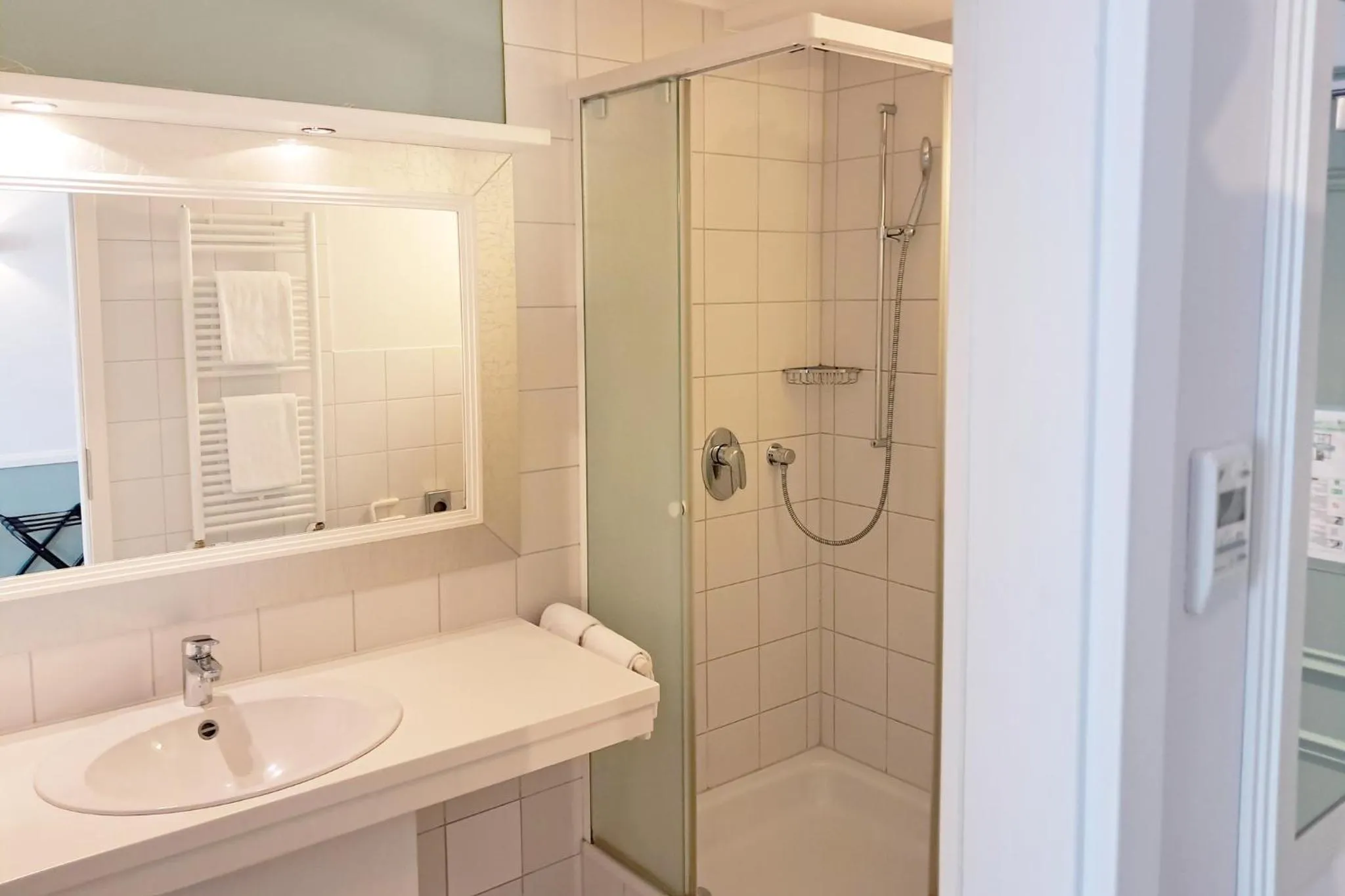 Photo of the whole room in Garner Hotel Post Aschaffenburg by IHG