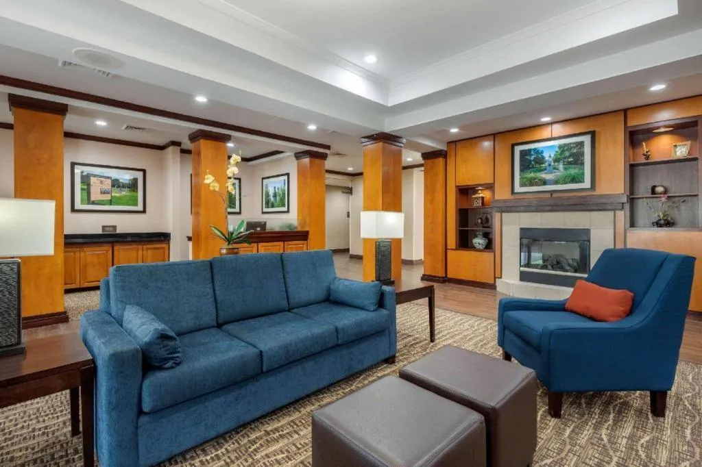 Comfort Inn & Suites