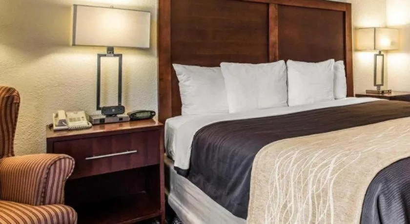 Bed in Comfort Inn & Suites