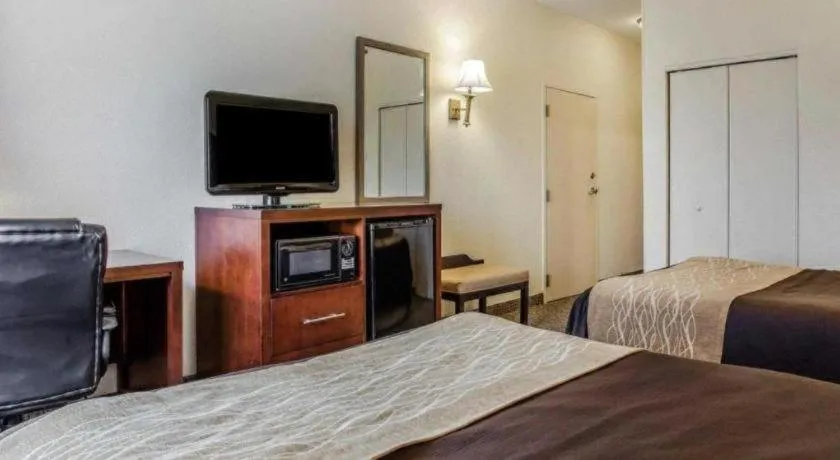 Bed in Comfort Inn & Suites