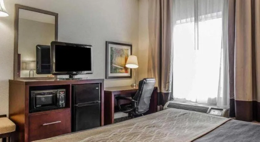 Bed in Comfort Inn & Suites