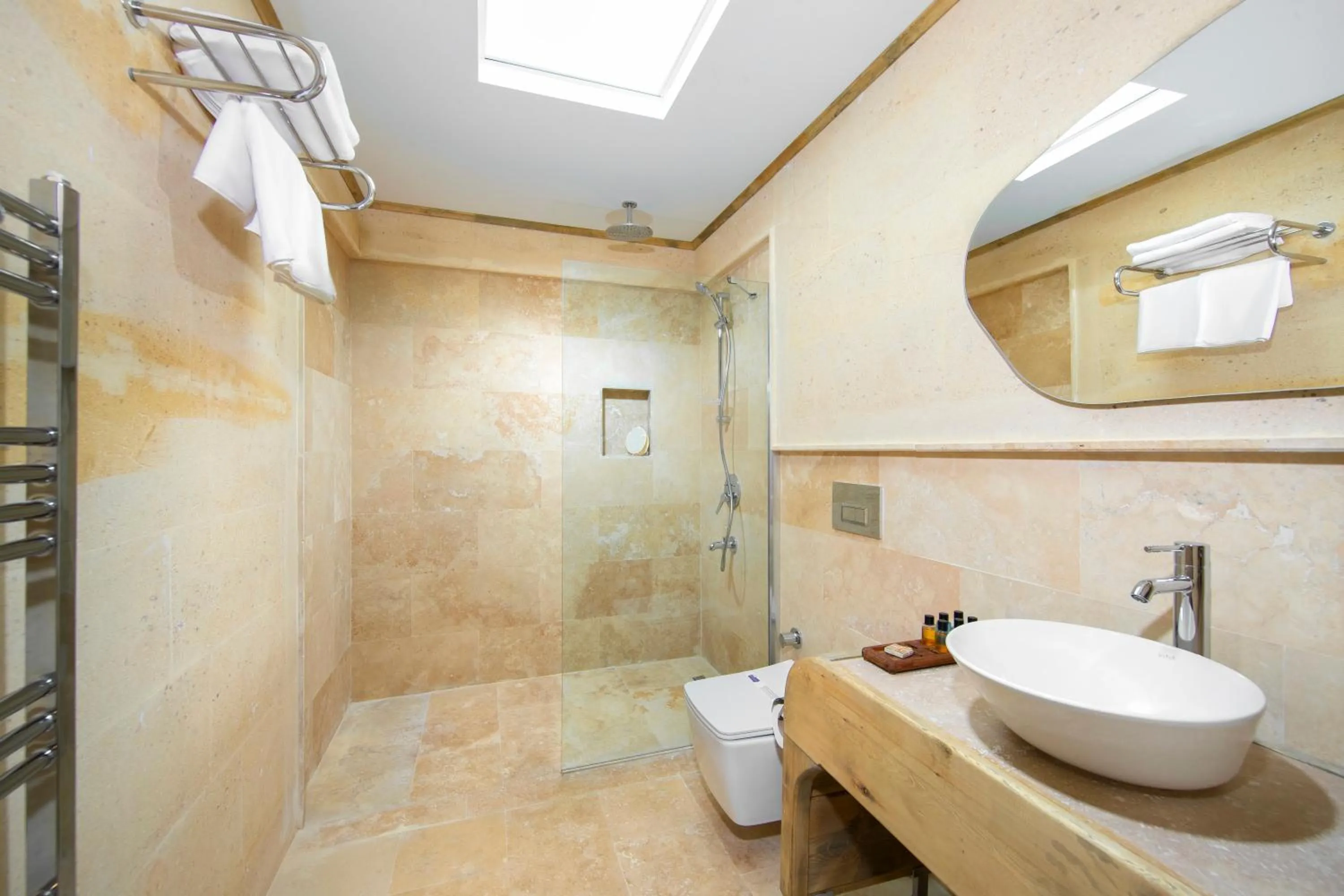 Shower in Breeze Of Cappadocia