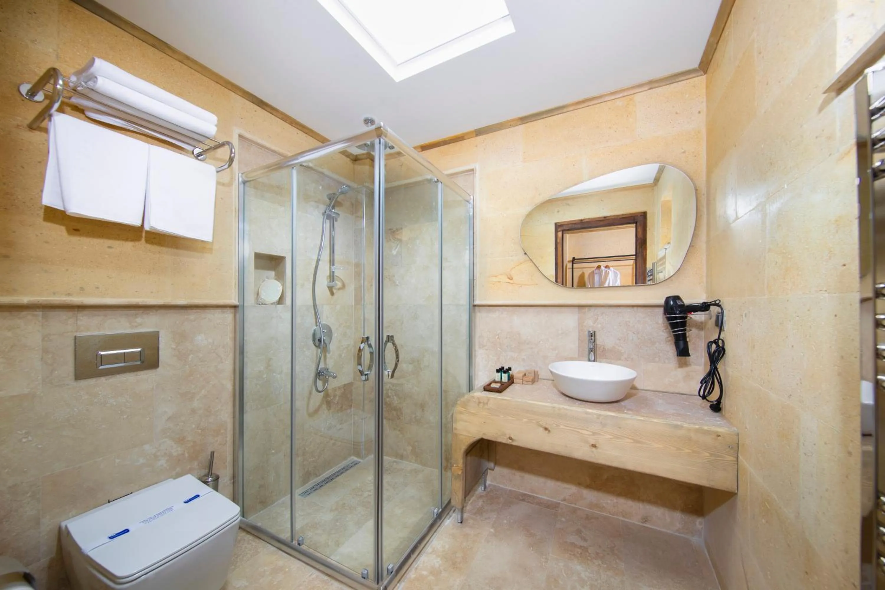 Shower in Breeze Of Cappadocia