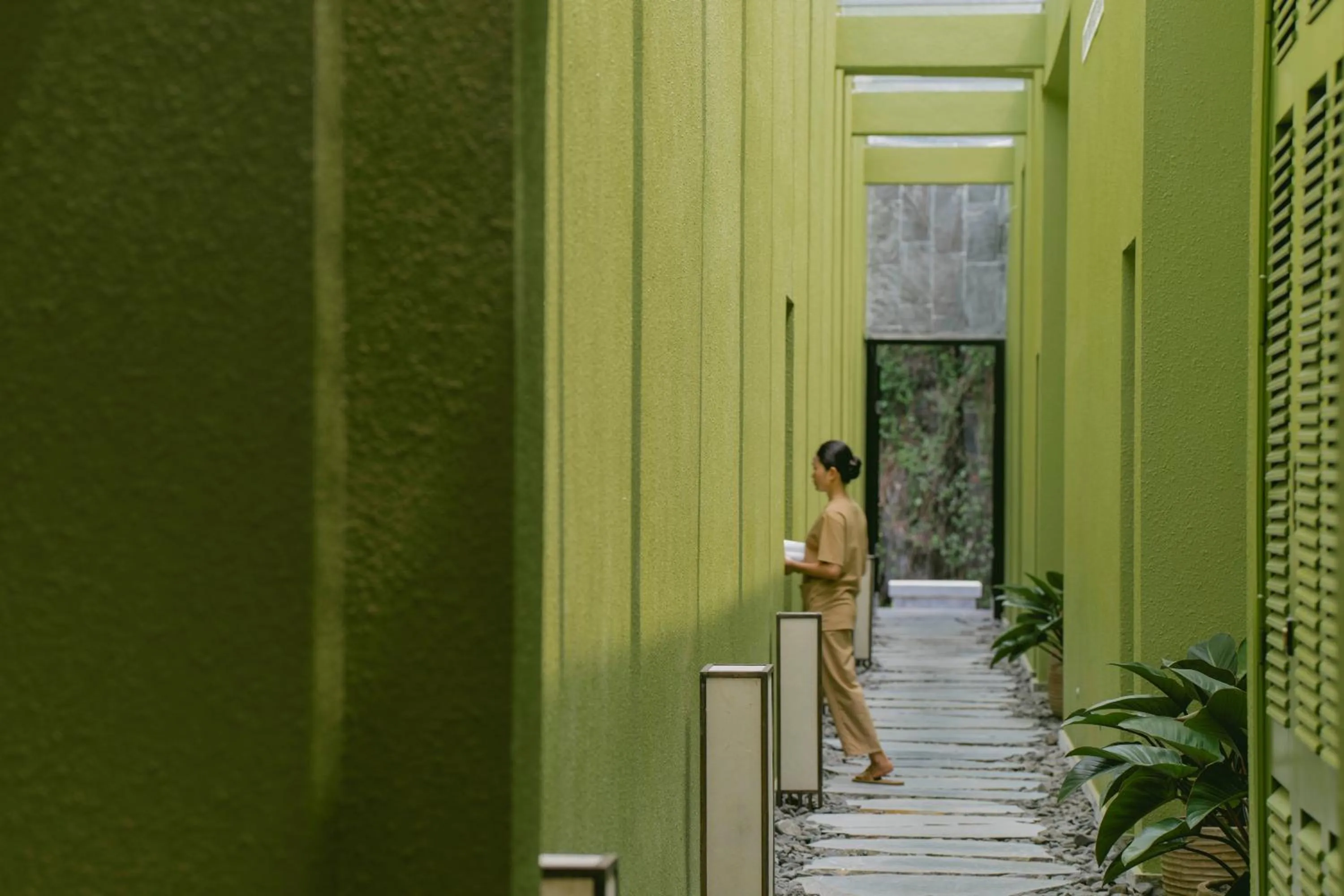 Day in Jiva Hoa Lu Retreat