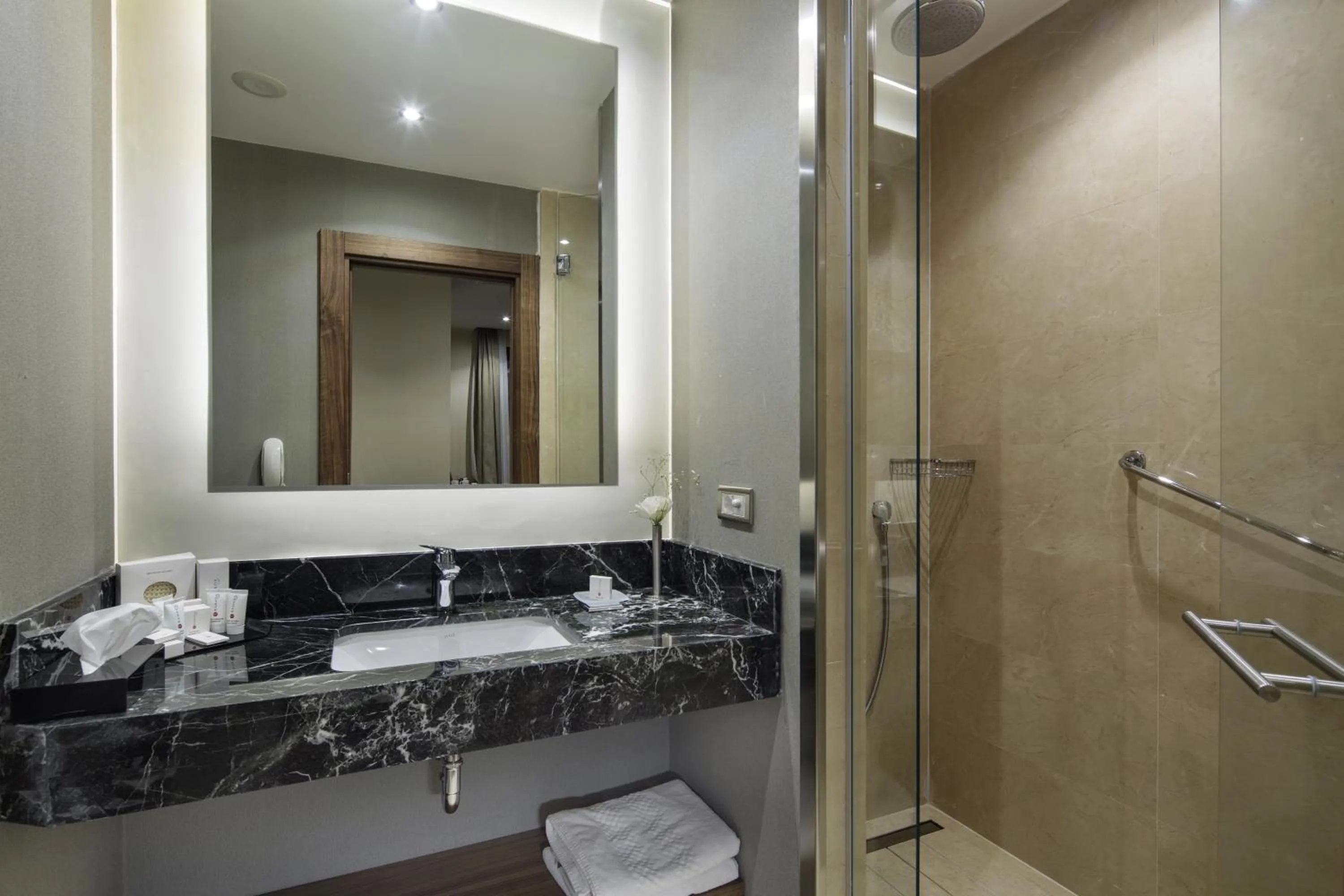 Shower in Ramada By Wyndham Elazığ