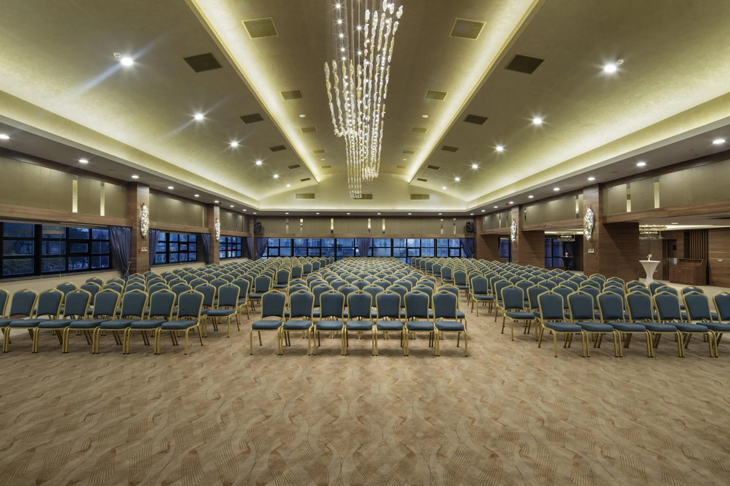 Business facilities in Ramada By Wyndham Elazığ