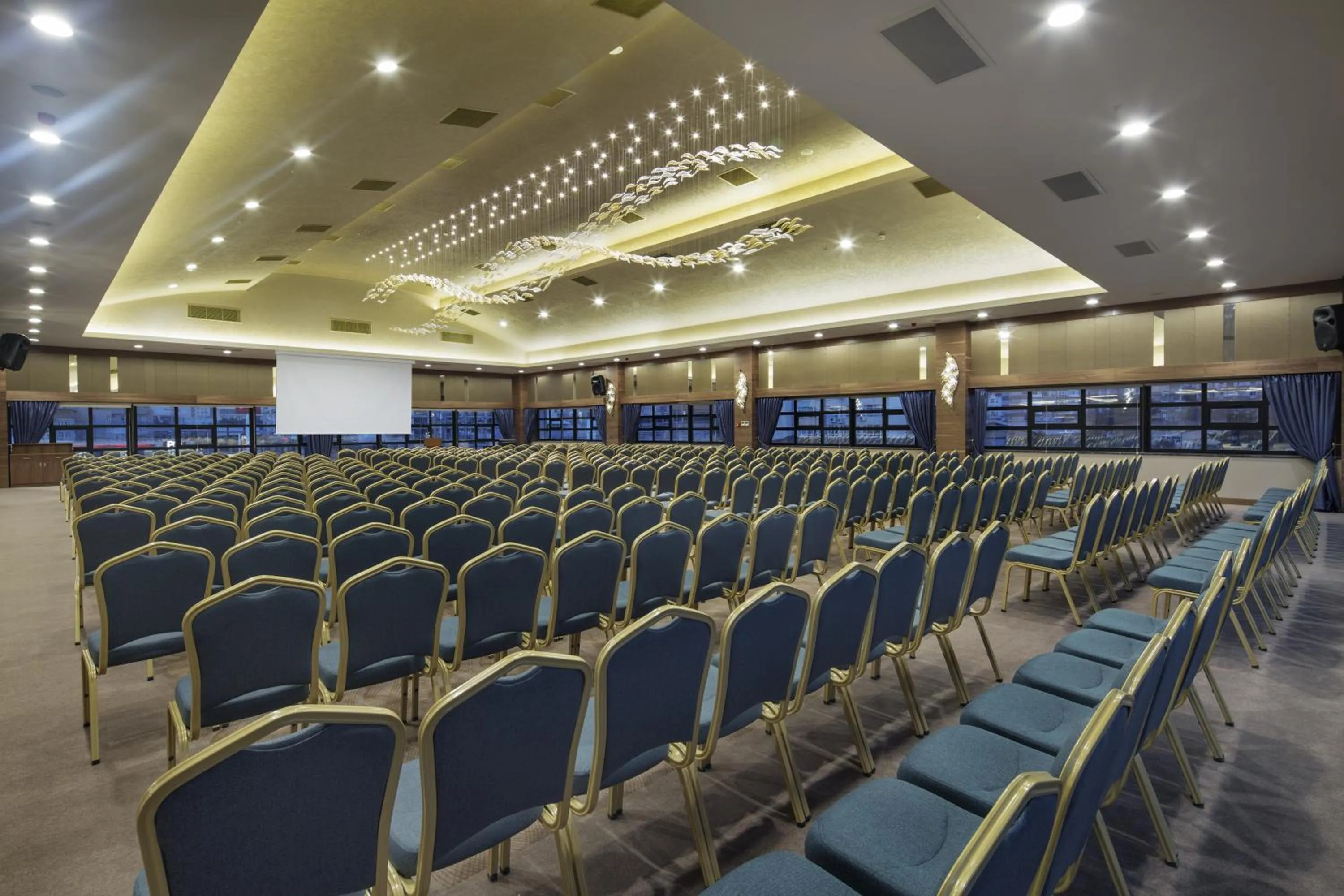 Business facilities in Ramada By Wyndham Elazığ