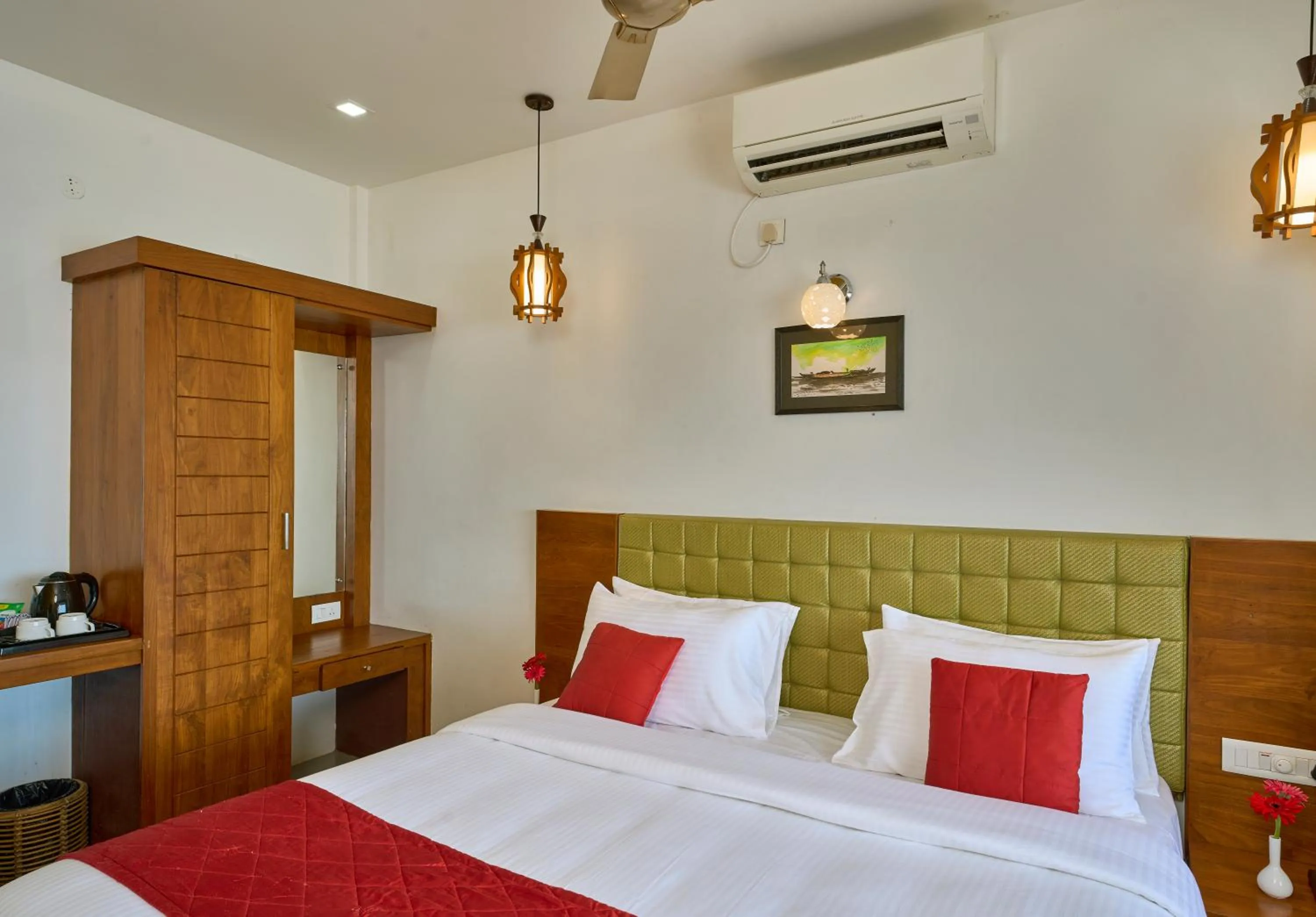Bedroom, Bed in MIRAS PMC Lakeshore Resort