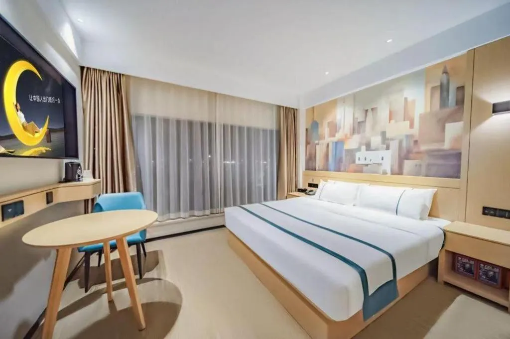 Bed in City Comfort Inn Wuhan Yangluo Wanda Plaza
