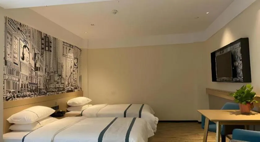 Bed in City Comfort Inn Wuhan Yangluo Wanda Plaza